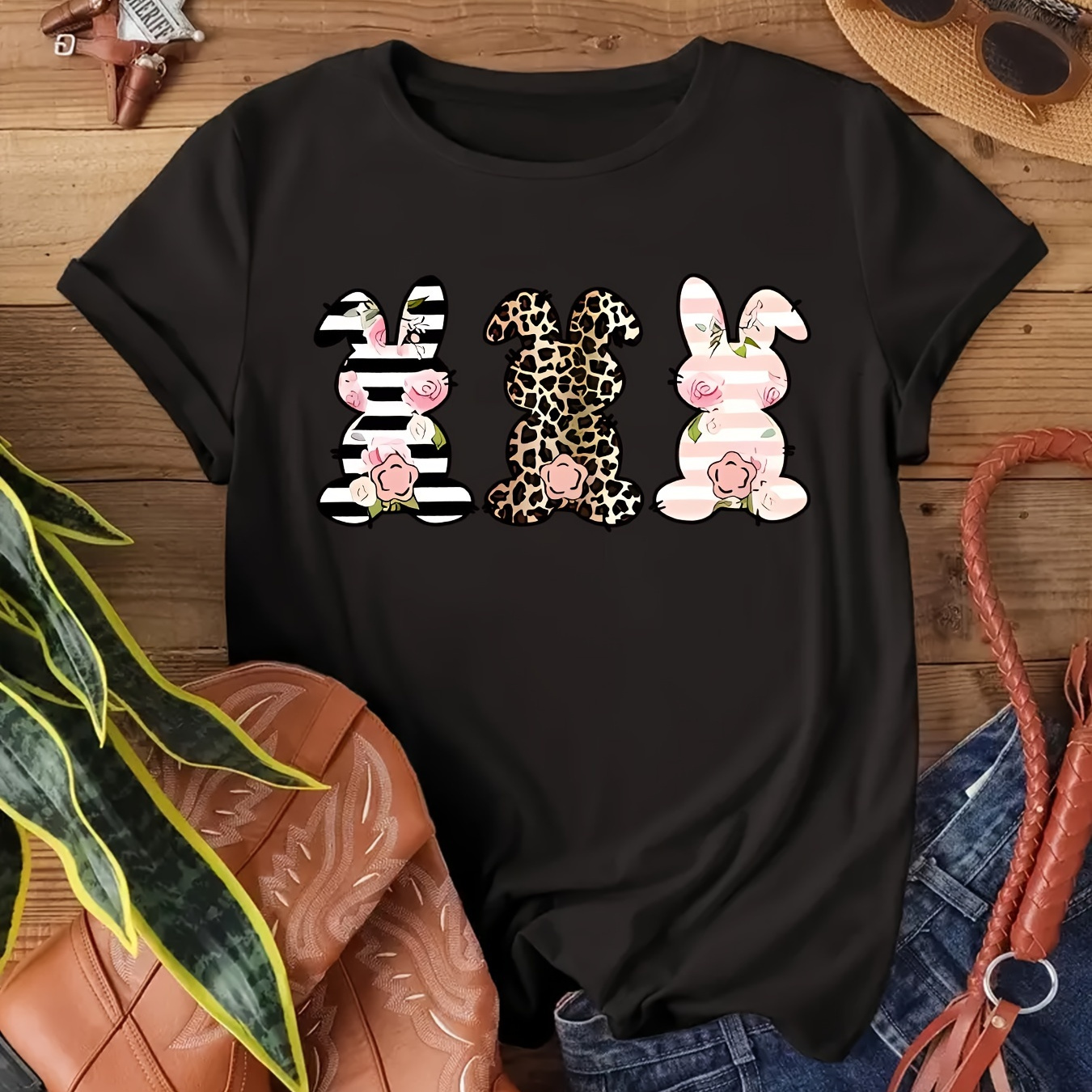 Easter Rabbit Graphic Sports T-shirt, Round Neck Running Workout Tops, Women's Activewear Graphic
Easter Rabbit Graphic Sports T-shirt, Round Neck Running Workout Tops, Women's Activewear Graphic