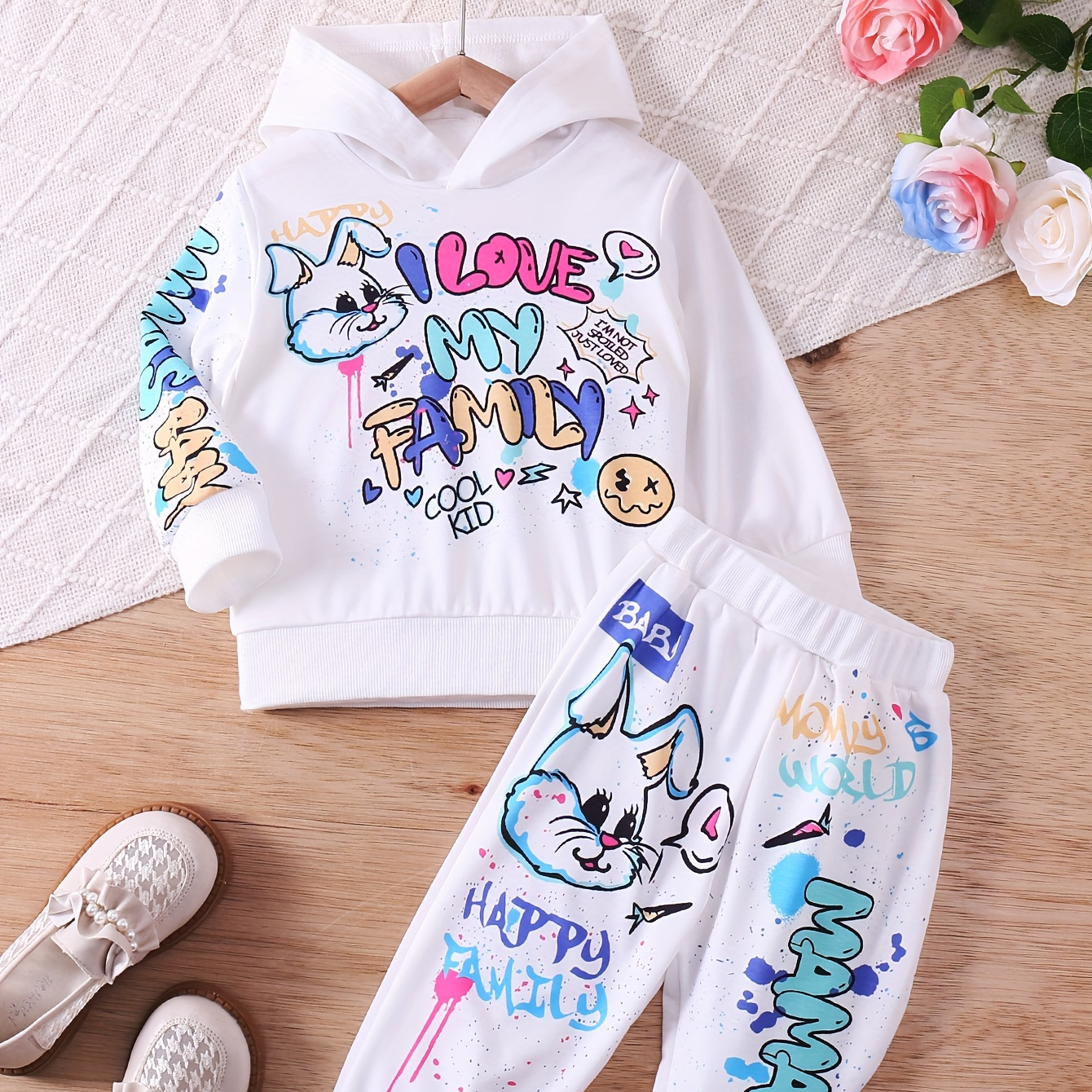 Toddler Girls 2pcs, Cartoon Letter Print Hoodies & Jogger Pants Kids Clothes For Fall Gift Sports
Toddler Girls 2pcs, Cartoon Letter Print Hoodies & Jogger Pants Kids Clothes For Fall Gift Sports