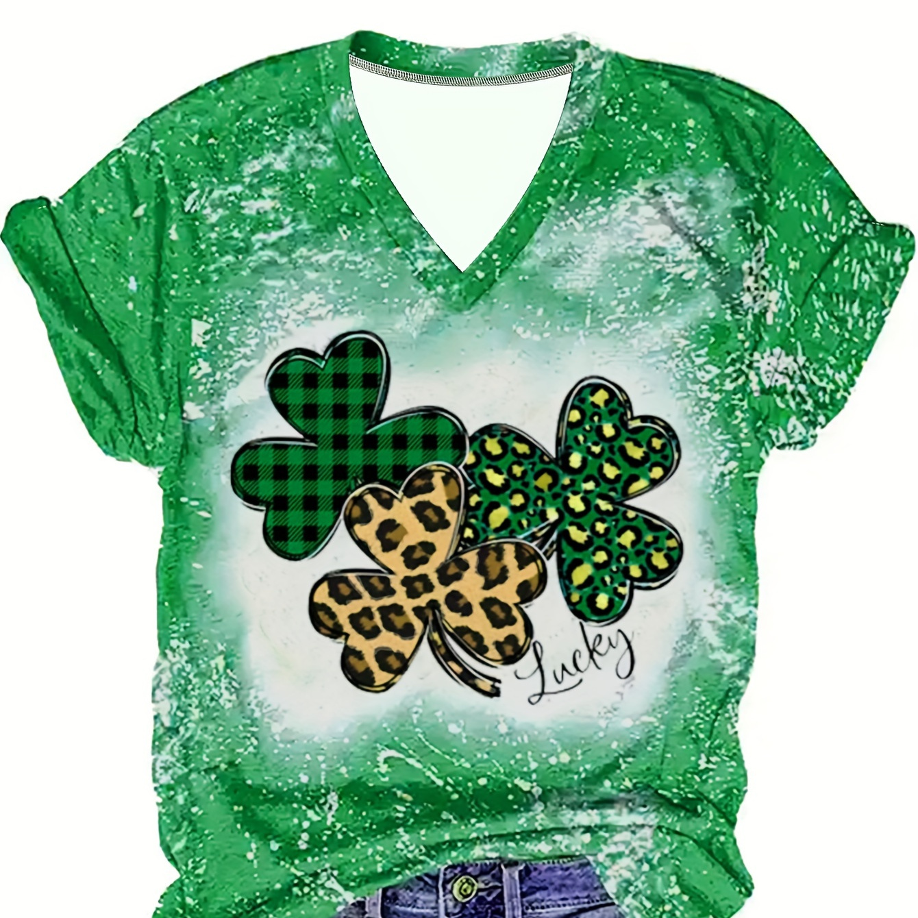 Plus Size Clover Print T-shirt, Casual V Neck Short Sleeve T-shirt, Women's Plus Size clothing
Plus Size Clover Print T-shirt, Casual V Neck Short Sleeve T-shirt, Women's Plus Size clothing