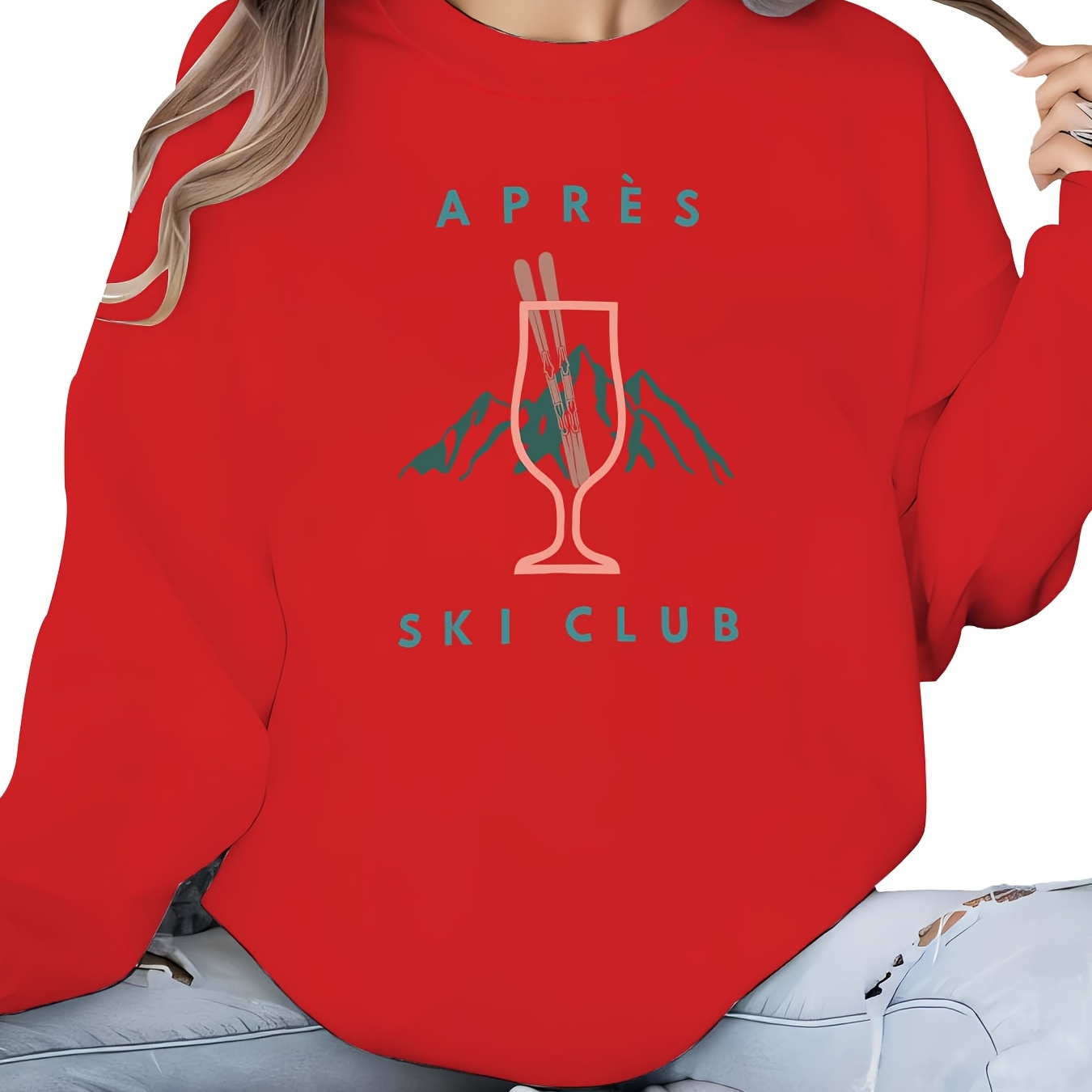 Women's Casual Crew Neck Sweatshirt With Ski Club Graphic, Polyester Knit Fabric, Cartoon Pattern, Fall/winter Collection
Women's Casual Crew Neck Sweatshirt With Ski Club Graphic, Polyester Knit Fabric, Cartoon Pattern, Fall/winter Collection
