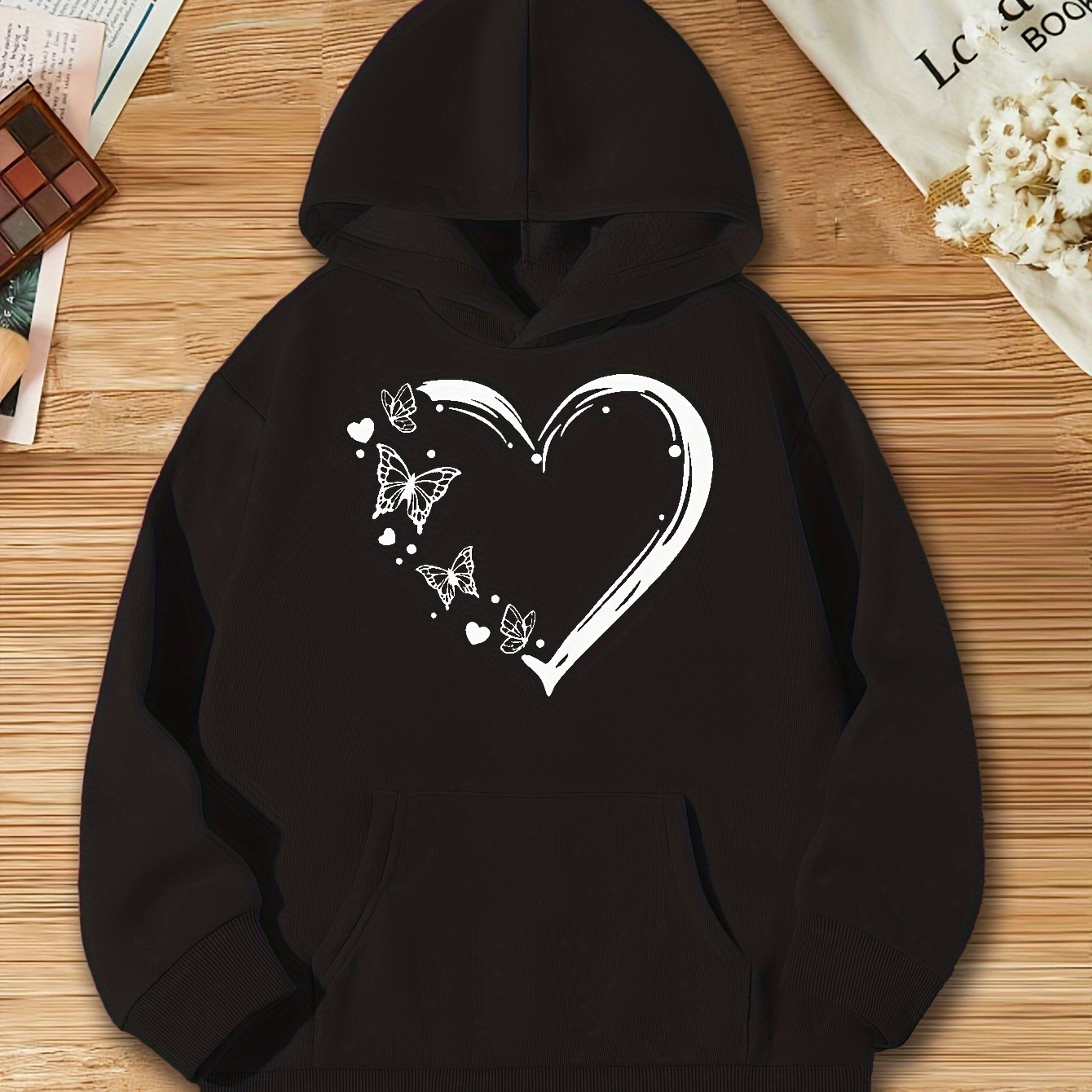 Heart And Butterflies Print Girls Hoodie Casual Pullover Hooded Long Sleeve Sweatshirt For Spring Fall, Kids Clothing
Heart And Butterflies Print Girls Hoodie Casual Pullover Hooded Long Sleeve Sweatshirt For Spring Fall, Kids Clothing