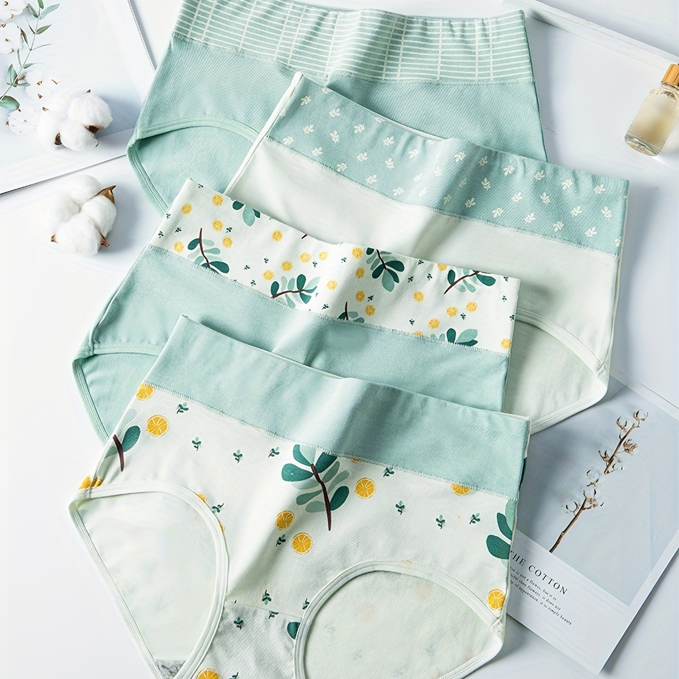 4pcs Colorblock Cute Print Briefs, Simple & Comfy High Waist Intimates Panties, Women's Lingerie & Underwear
4pcs Colorblock Cute Print Briefs, Simple & Comfy High Waist Intimates Panties, Women's Lingerie & Underwear