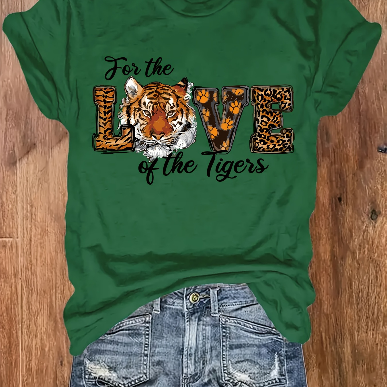 Plus Size Love & Tiger Print T-shirt, Casual Short Sleeve Crew Neck Top For Spring & Summer, Women's Plus Size Clothing
Plus Size Love & Tiger Print T-shirt, Casual Short Sleeve Crew Neck Top For Spring & Summer, Women's Plus Size Clothing
