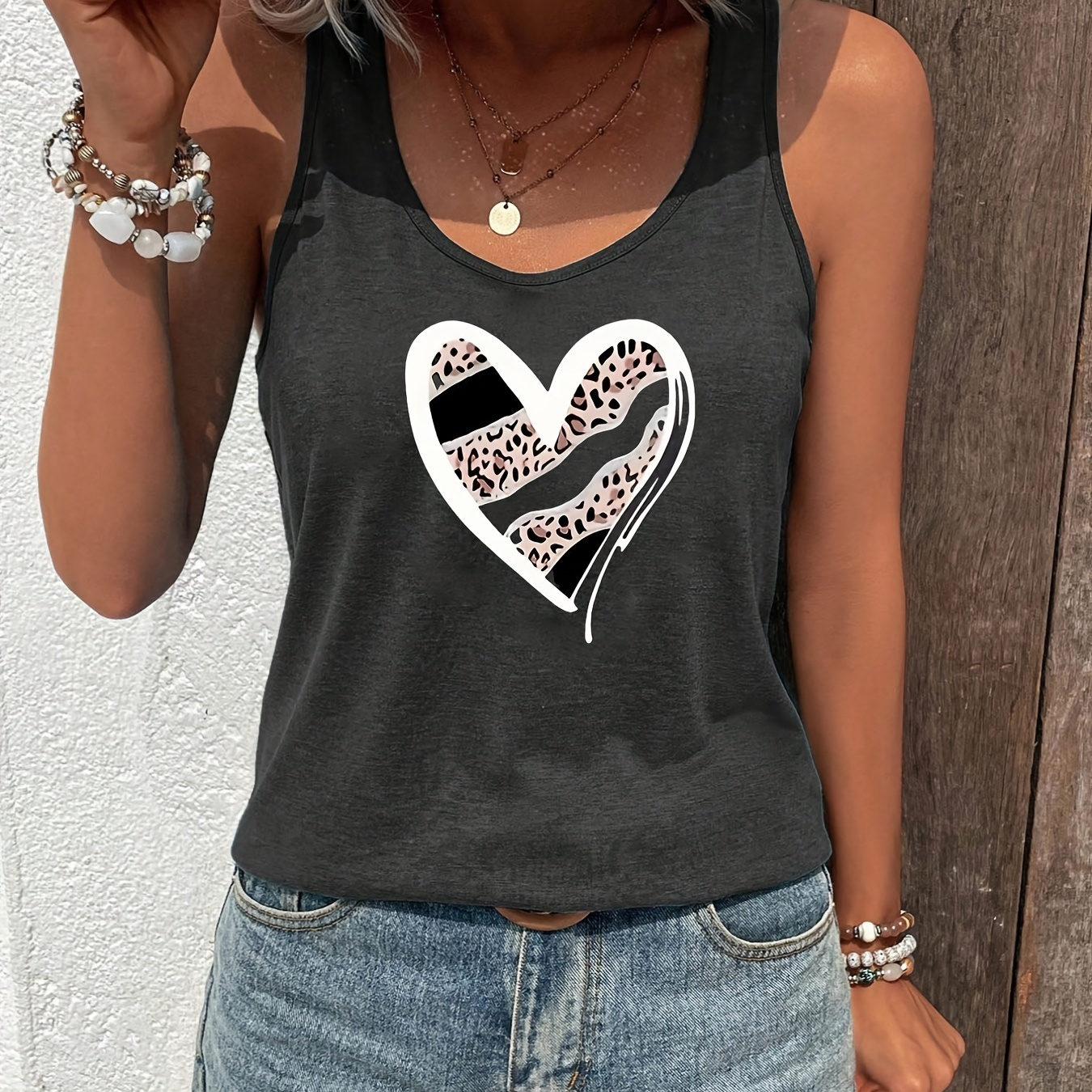 Leopard Heart Print Crew Neck Tank Top, Casual Sleeveless Top Top For Spring & Summer, Women's Clothing
Leopard Heart Print Crew Neck Tank Top, Casual Sleeveless Top Top For Spring & Summer, Women's Clothing
