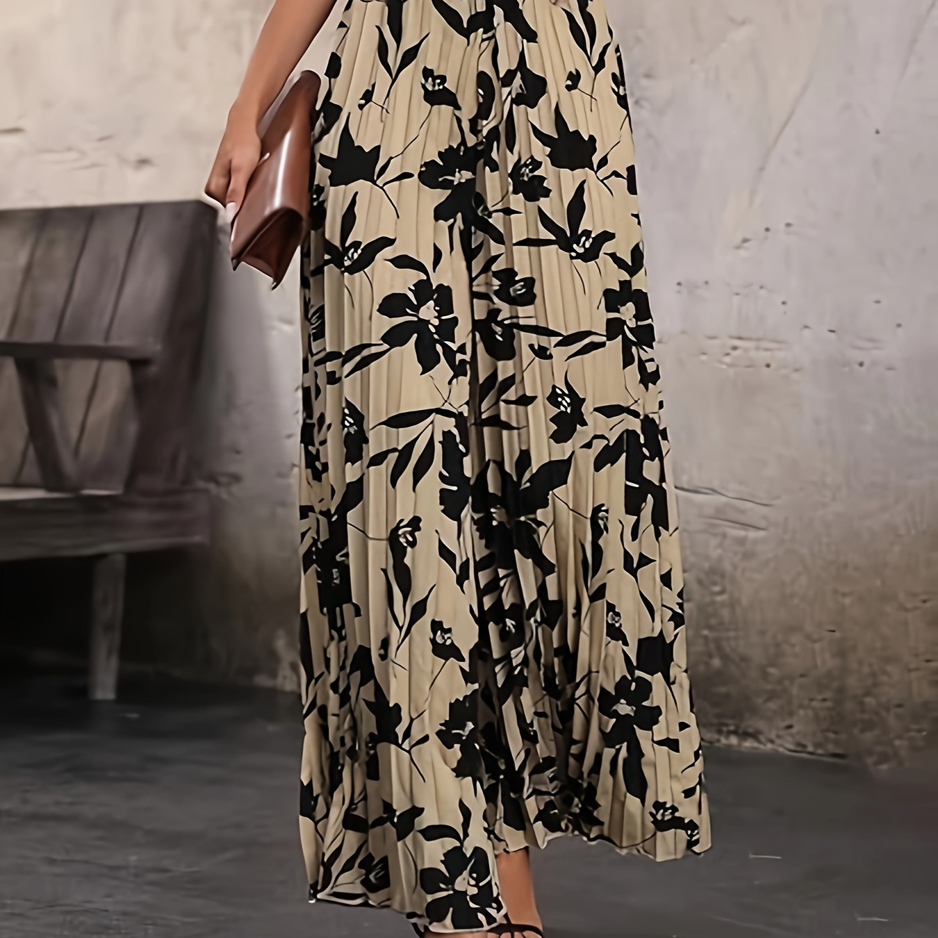 Floral Print Elastic Waist Pants, Elegant Pleated Wide Leg For Spring & Summer, Women's Clothing
Floral Print Elastic Waist Pants, Elegant Pleated Wide Leg For Spring & Summer, Women's Clothing