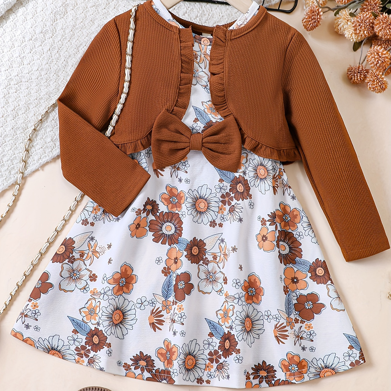 2pcs Girl's Elegant Cardigan Outfit, Floral Pattern Tank Dress & Ruffle Decor Coat Set, Toddler Kid's Clothes For Spring Autumn Gift
2pcs Girl's Elegant Cardigan Outfit, Floral Pattern Tank Dress & Ruffle Decor Coat Set, Toddler Kid's Clothes For Spring Autumn Gift