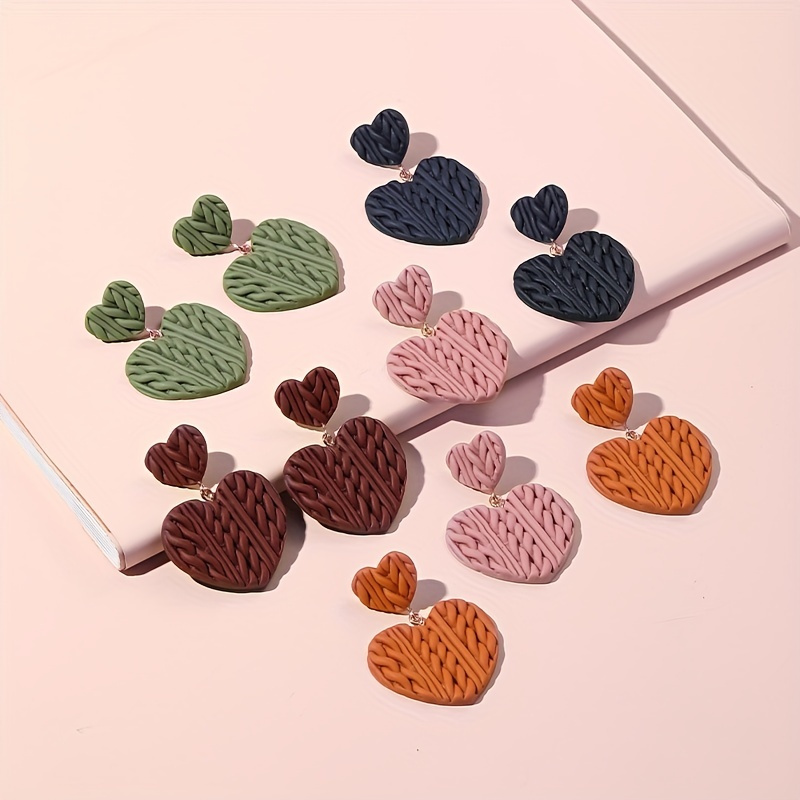 2-cœur Design Rétro Élégant Boucles D'oreilles Pendentif Résine Bijoux Quotidiens Accessoires Cadeau Féminin Tendance
2-cœur Design Rétro Élégant Boucles D'oreilles Pendentif Résine Bijoux Quotidiens Accessoires Cadeau Féminin Tendance