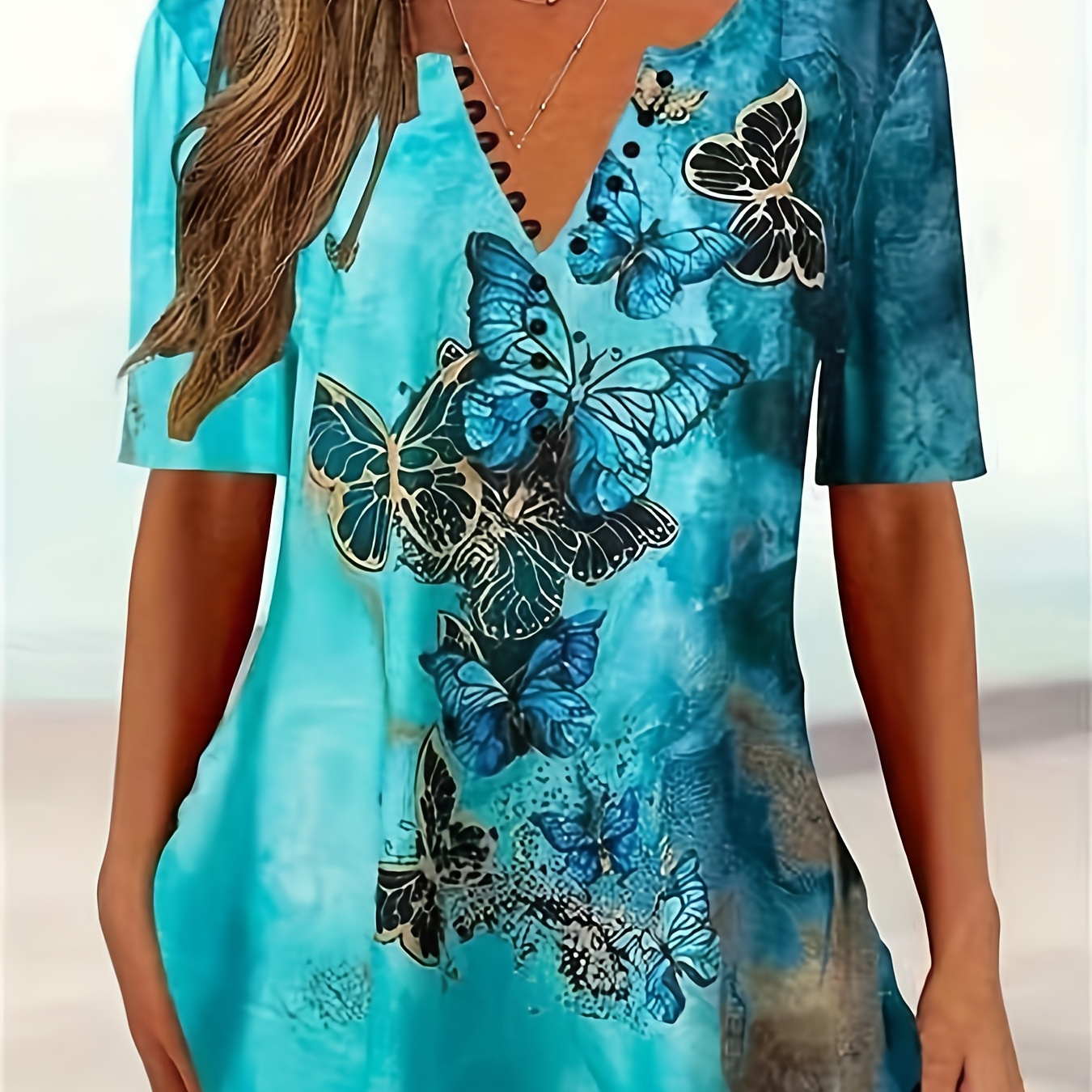 Haut Décontracté Grande Taille, T-shirt À Manches Courtes Et Col En V À Imprimé Papillon Pour Femmes
Haut Décontracté Grande Taille, T-shirt À Manches Courtes Et Col En V À Imprimé Papillon Pour Femmes
