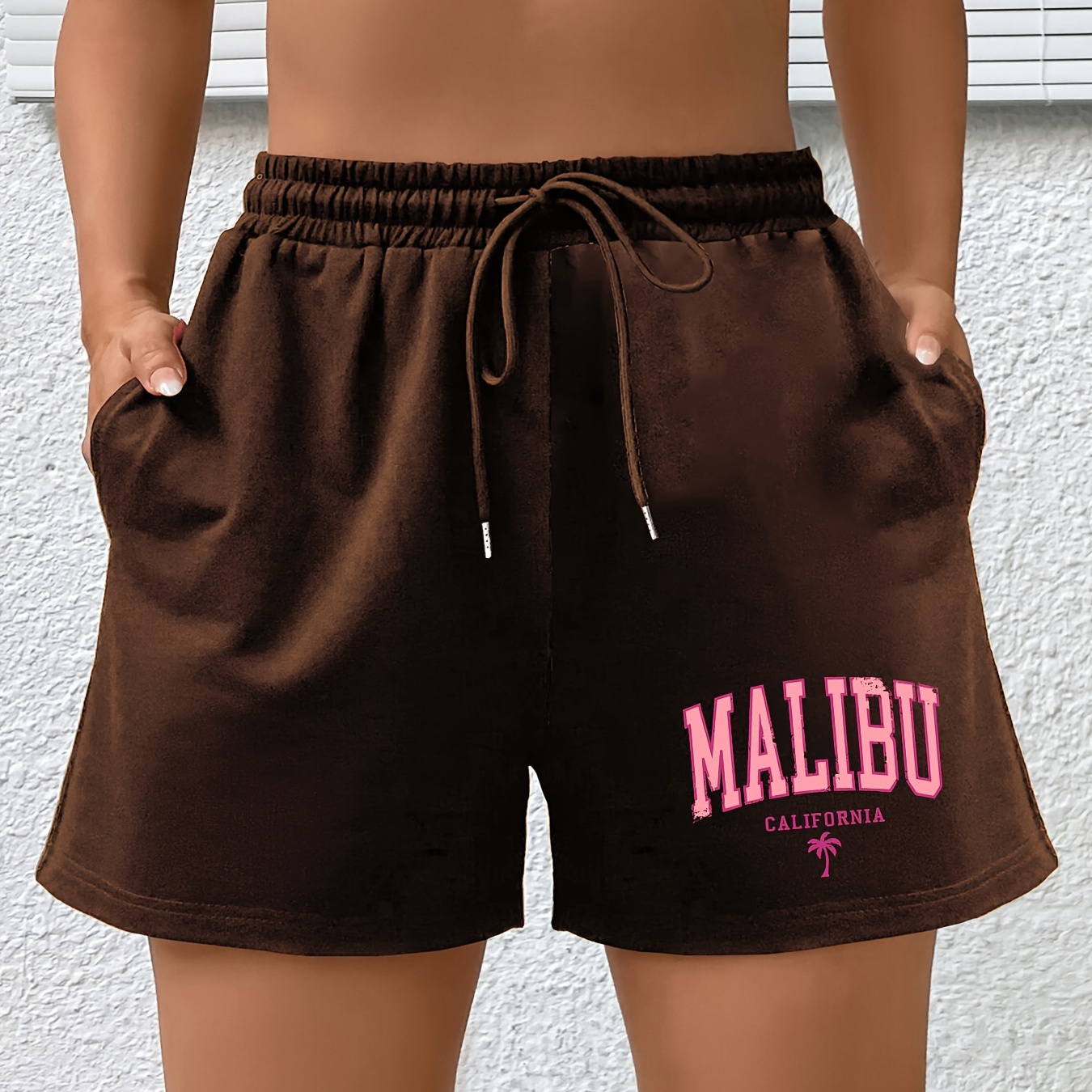 Women's Plus Sports Shorts, Plus Size Letter Print Elastic Drawstring High Rise Shorts With Pockets
Women's Plus Sports Shorts, Plus Size Letter Print Elastic Drawstring High Rise Shorts With Pockets