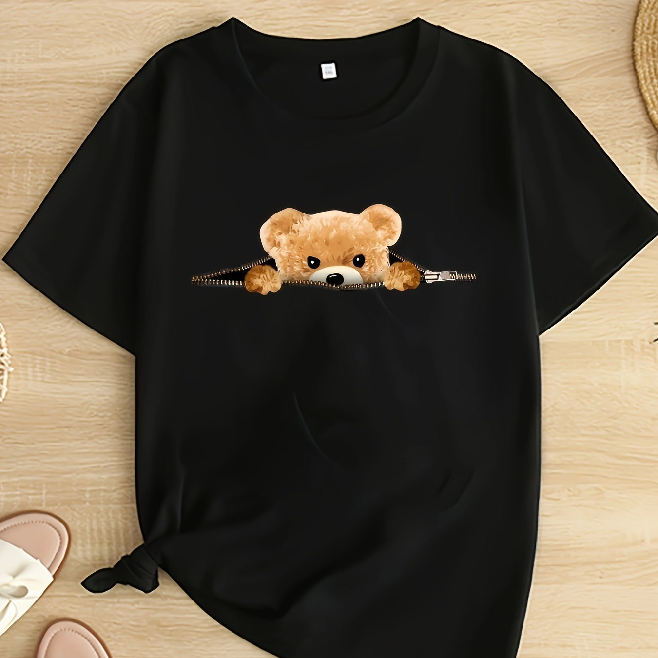 Plus Size Bear Print T-shirt, Casual Short Sleeve Top For Spring & Summer, Women's Plus Size Clothing
Plus Size Bear Print T-shirt, Casual Short Sleeve Top For Spring & Summer, Women's Plus Size Clothing