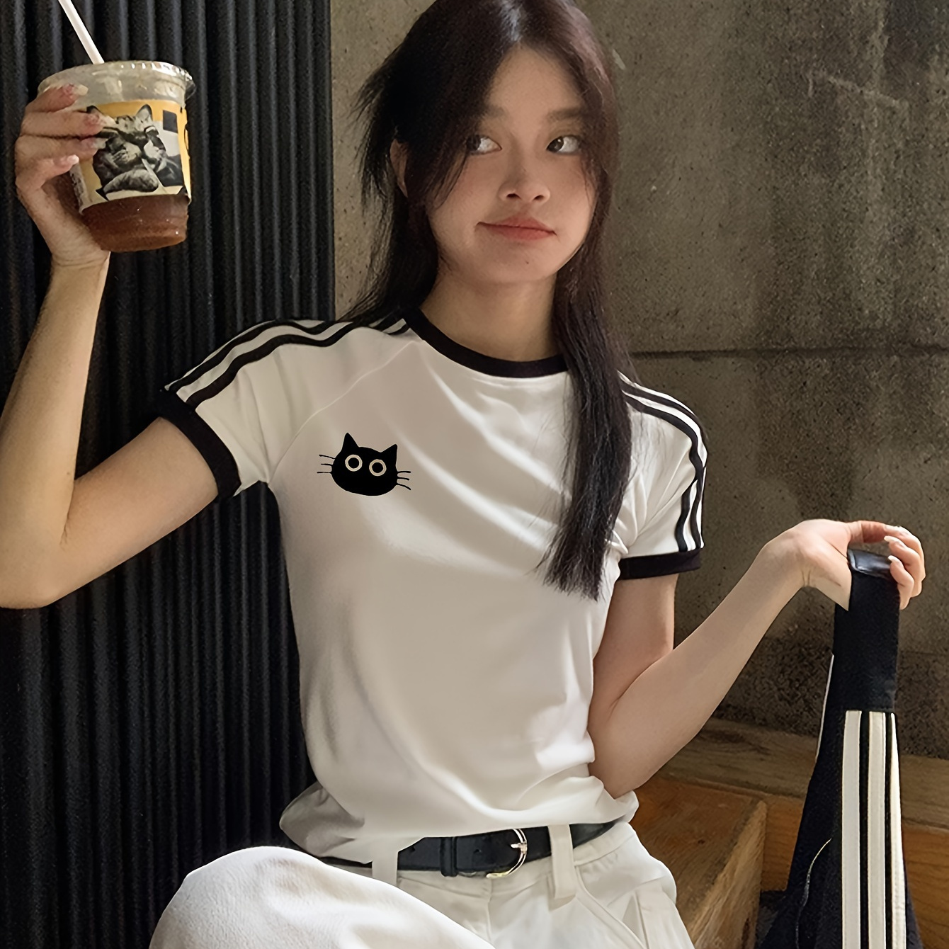 Cartoon Cat Print Short Sleeve T-shirt, Y2k Crew Neck Top For Spring & Summer, Women's Clothing
Cartoon Cat Print Short Sleeve T-shirt, Y2k Crew Neck Top For Spring & Summer, Women's Clothing