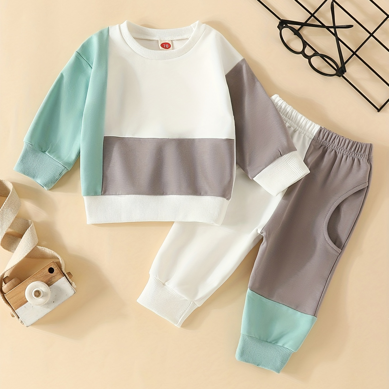 pantalon et décontracté et mignon bébé, - et pantalon de poches, 2 pièces de vêtements, tissu d'extérieur
pantalon et décontracté et mignon bébé, - et pantalon de poches, 2 pièces de vêtements, tissu d'extérieur