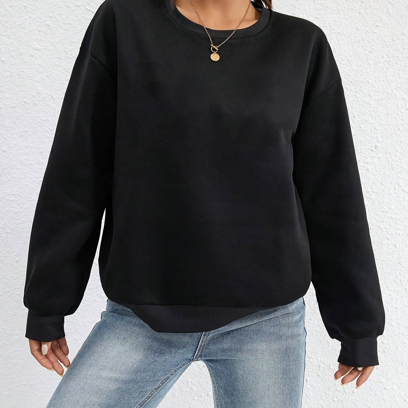 Solid Color Pullover Sweatshirt, Casual Long Sleeve Crew Neck Sweatshirt For Fall & Winter, Women's Clothing
Solid Color Pullover Sweatshirt, Casual Long Sleeve Crew Neck Sweatshirt For Fall & Winter, Women's Clothing