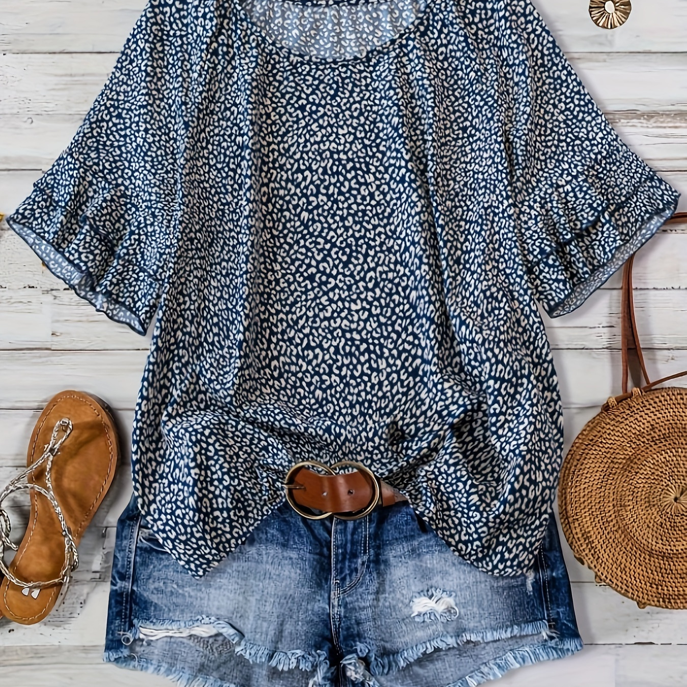 Plus Size Leopard Print Blouse, Casual Crew Neck Short Sleeve Blouse For Summer, Women's Plus Size clothing
Plus Size Leopard Print Blouse, Casual Crew Neck Short Sleeve Blouse For Summer, Women's Plus Size clothing