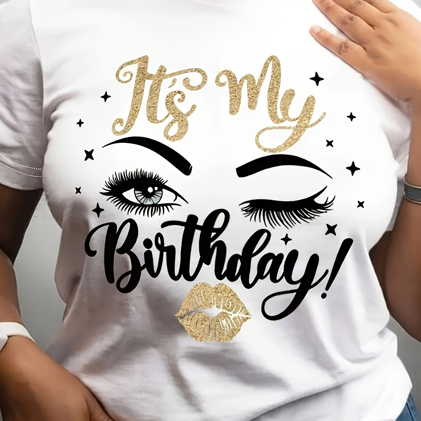 Plus Size Birthday Letter Print T-shirt, Casual Crew Neck Short Sleeve T-shirt, Women's Plus Size clothing
Plus Size Birthday Letter Print T-shirt, Casual Crew Neck Short Sleeve T-shirt, Women's Plus Size clothing