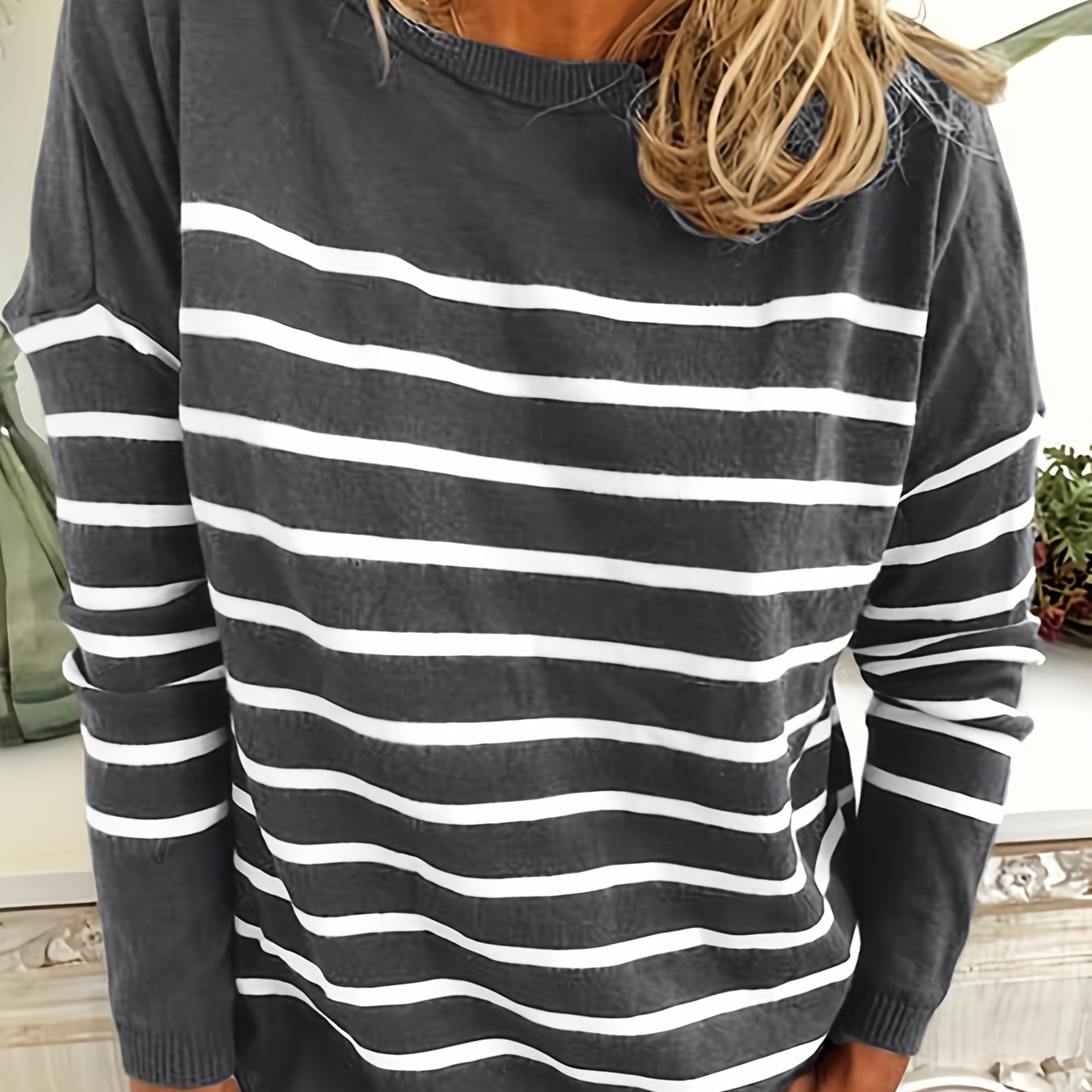 Striped Crew Neck Pullover Sweater, Casual Long Sleeve Sweater For Fall & Winter, Women's Clothing
Striped Crew Neck Pullover Sweater, Casual Long Sleeve Sweater For Fall & Winter, Women's Clothing