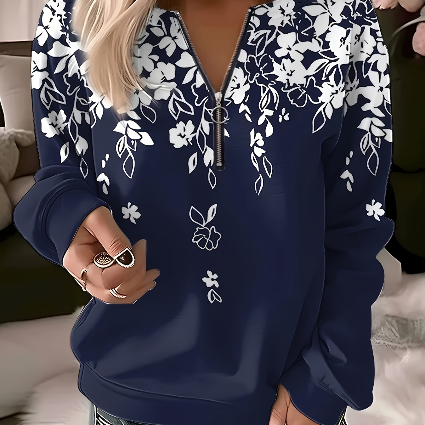 Plus Size Casual Sweatshirt, Women's Plus Floral Print Zipper Long Sleeve Round Neck Sweatshirt
Plus Size Casual Sweatshirt, Women's Plus Floral Print Zipper Long Sleeve Round Neck Sweatshirt