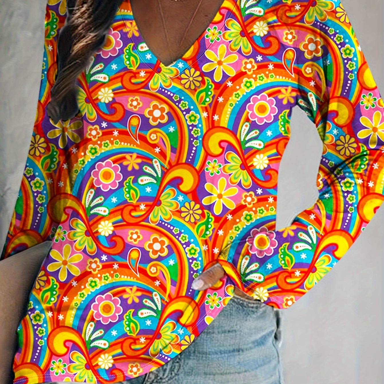 Plus Size Floral Print T-shirt, Casual V Neck Long Sleeve T-shirt, Women's Plus Size clothing
Plus Size Floral Print T-shirt, Casual V Neck Long Sleeve T-shirt, Women's Plus Size clothing