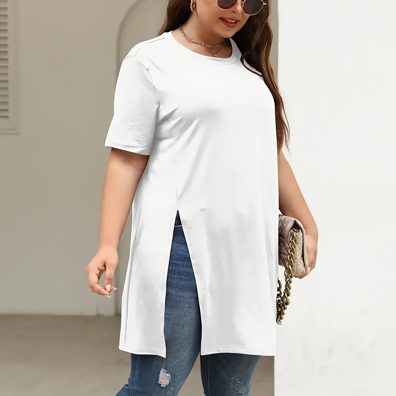 T-shirt à fentes latérales grande taille, T-shirt décontracté à col rond et manches courtes, Vêtements grande taille pour femmes
T-shirt à fentes latérales grande taille, T-shirt décontracté à col rond et manches courtes, Vêtements grande taille pour femmes
