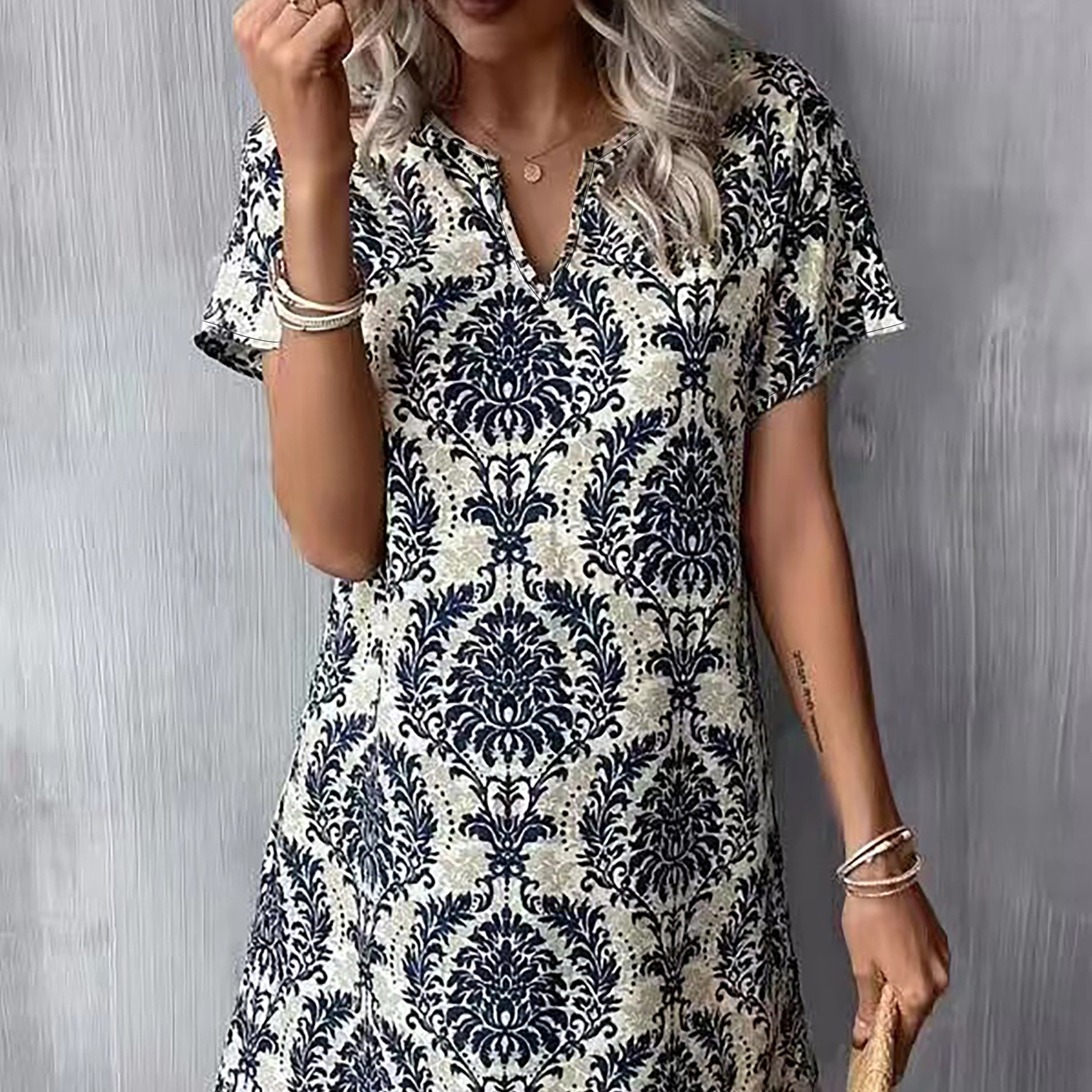 Ethnic Floral Print Dress, Casual V Neck Batwing Sleeve Dress, Women's Clothing
Ethnic Floral Print Dress, Casual V Neck Batwing Sleeve Dress, Women's Clothing