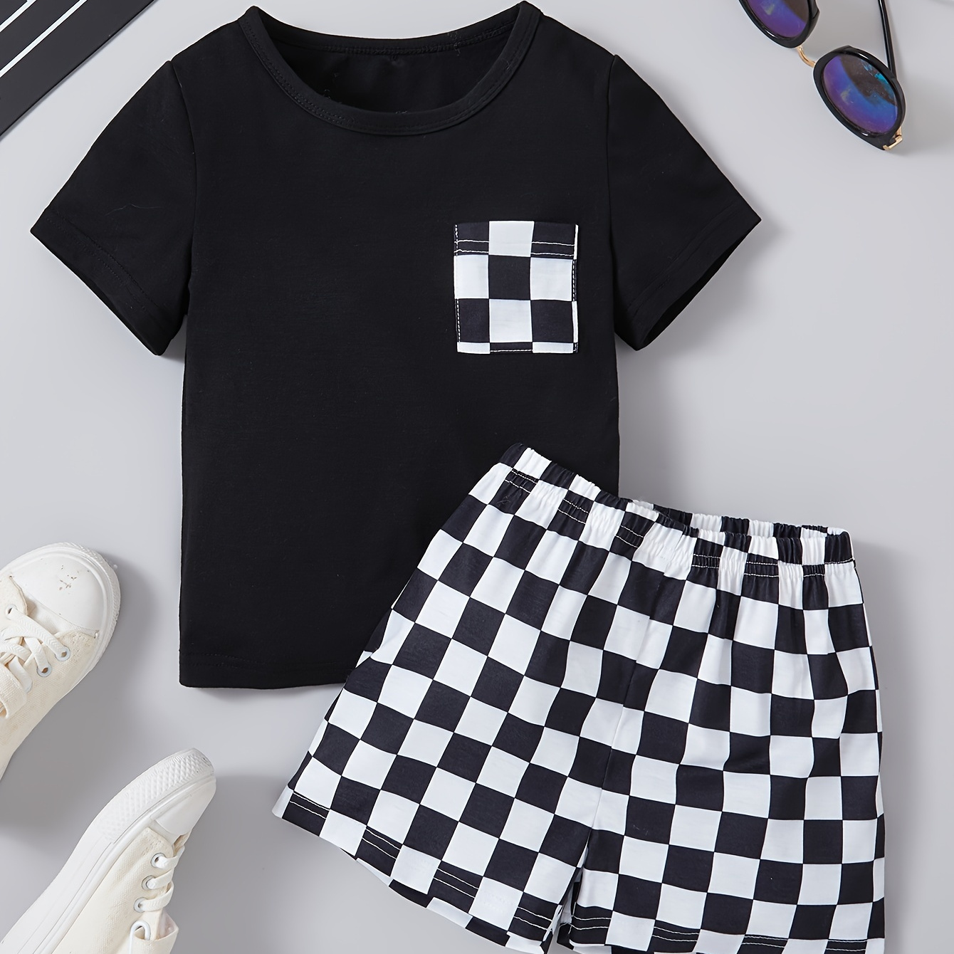 2pcs Boys Checkerboard Pattern Comfortable Versatile Short Sleeve T-shirt & Plaid Shorts Set, Cool, Lightweight And Comfy Summer Clothes!
2pcs Boys Checkerboard Pattern Comfortable Versatile Short Sleeve T-shirt & Plaid Shorts Set, Cool, Lightweight And Comfy Summer Clothes!