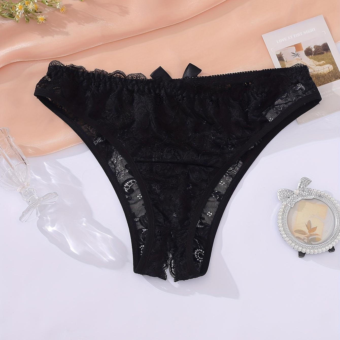 Plus Size Sexy Panty, Women's Plus Floral Lace Bow Detail Crotchless Solid Breathable Brief
Plus Size Sexy Panty, Women's Plus Floral Lace Bow Detail Crotchless Solid Breathable Brief