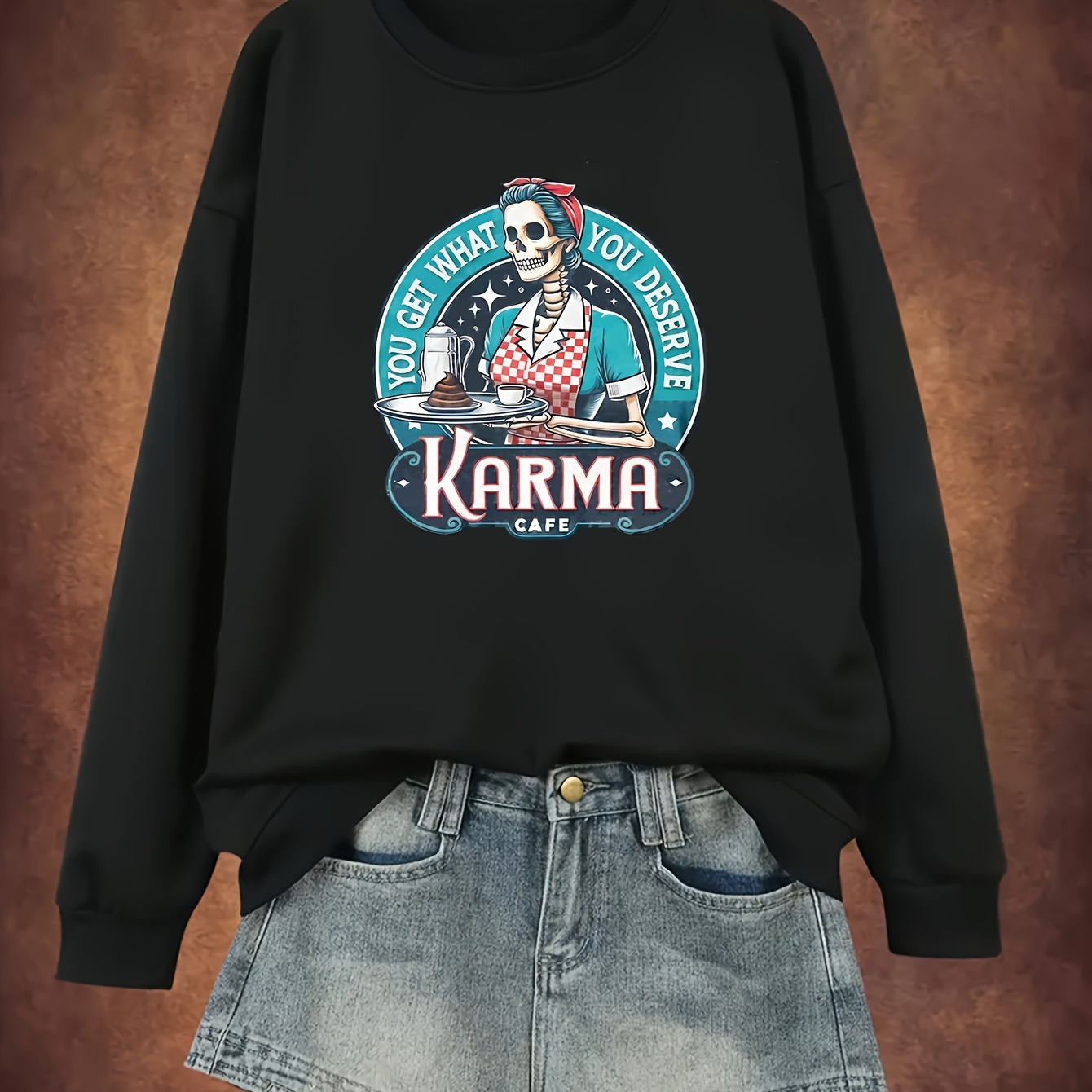 Plus Size Skull & Sweatshirt, Casual Long Sleeve Crew Neck Pullover Sweatshirt, Women's Plus Size Clothing
Plus Size Skull & Sweatshirt, Casual Long Sleeve Crew Neck Pullover Sweatshirt, Women's Plus Size Clothing