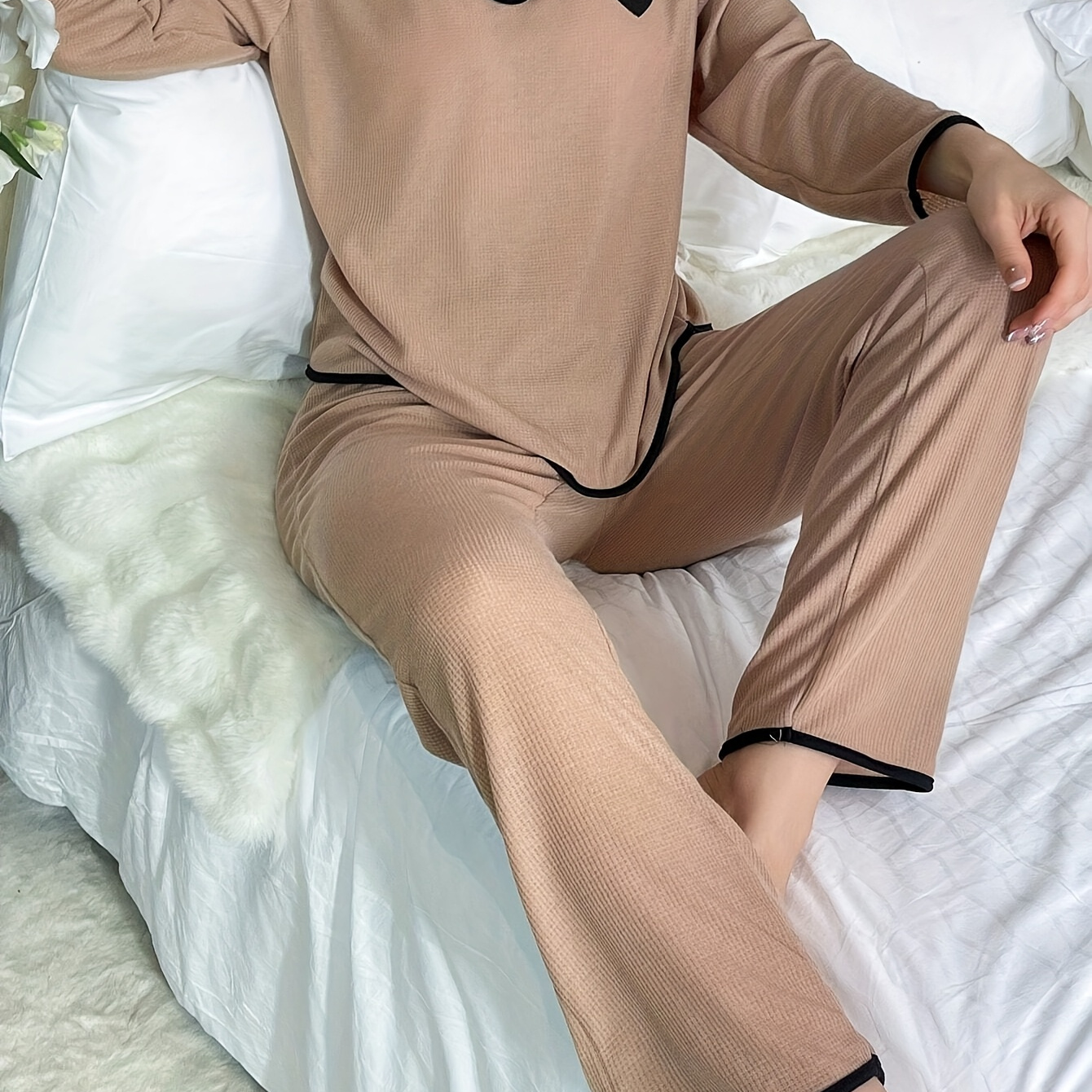 Women' Heart Print Long Sleeve Pajama Set, Polyester And Elastane, Machine Washable - Fall/, Autumn-winter, Pajama Set
Women' Heart Print Long Sleeve Pajama Set, Polyester And Elastane, Machine Washable - Fall/, Autumn-winter, Pajama Set