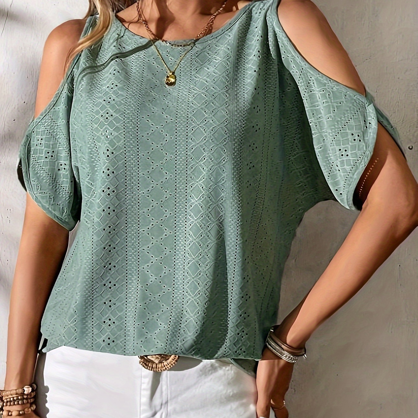 Cold Shoulder Crew Neck T-shirt, Casual Short Sleeve Tie Back Eyelet Top For Spring & Summer, Women's Clothing
Cold Shoulder Crew Neck T-shirt, Casual Short Sleeve Tie Back Eyelet Top For Spring & Summer, Women's Clothing