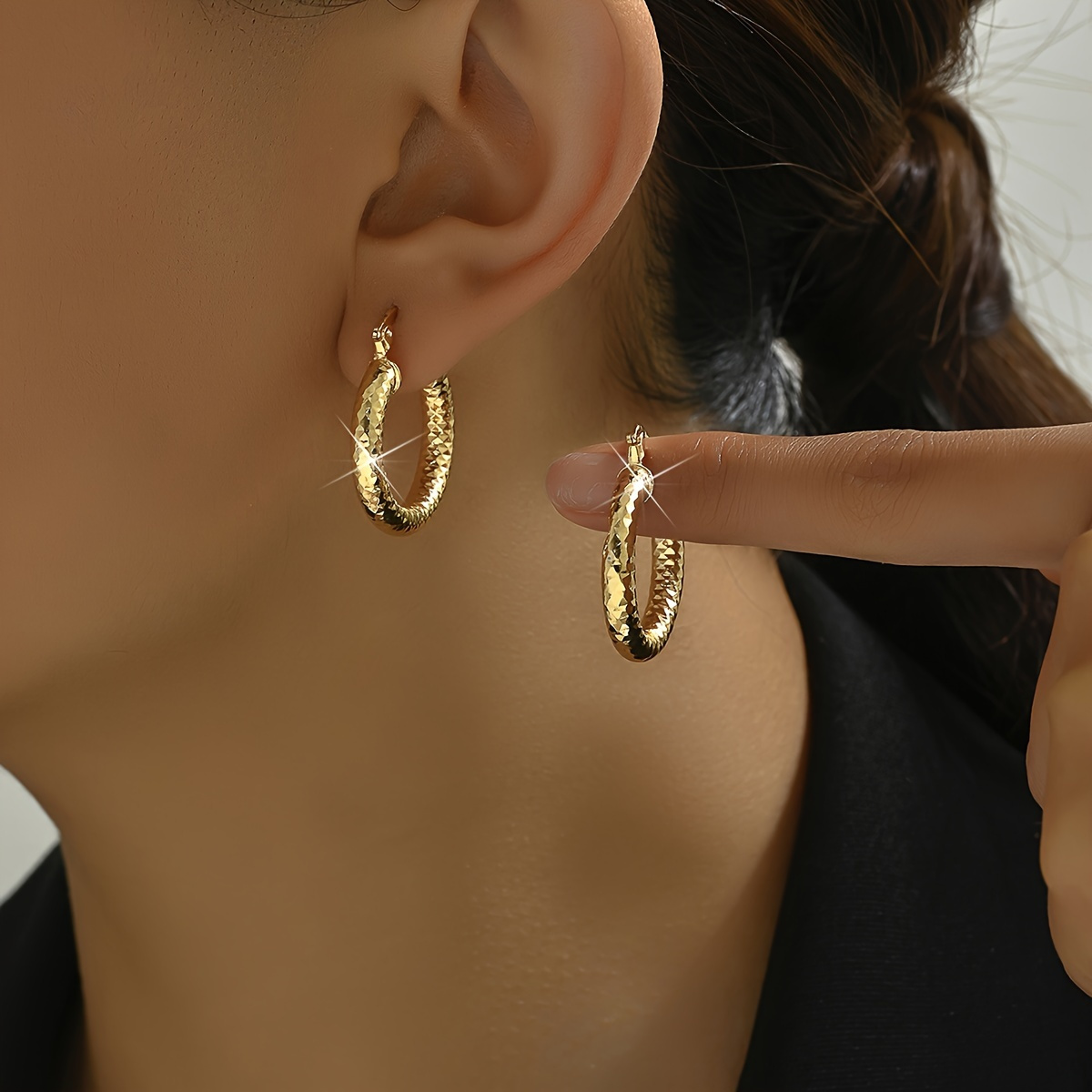 Glossy Hoop Earrings, Simple Plated Copper Ear Jewelry, Elegant Sexy Style Ring Earrings For Women
Glossy Hoop Earrings, Simple Plated Copper Ear Jewelry, Elegant Sexy Style Ring Earrings For Women