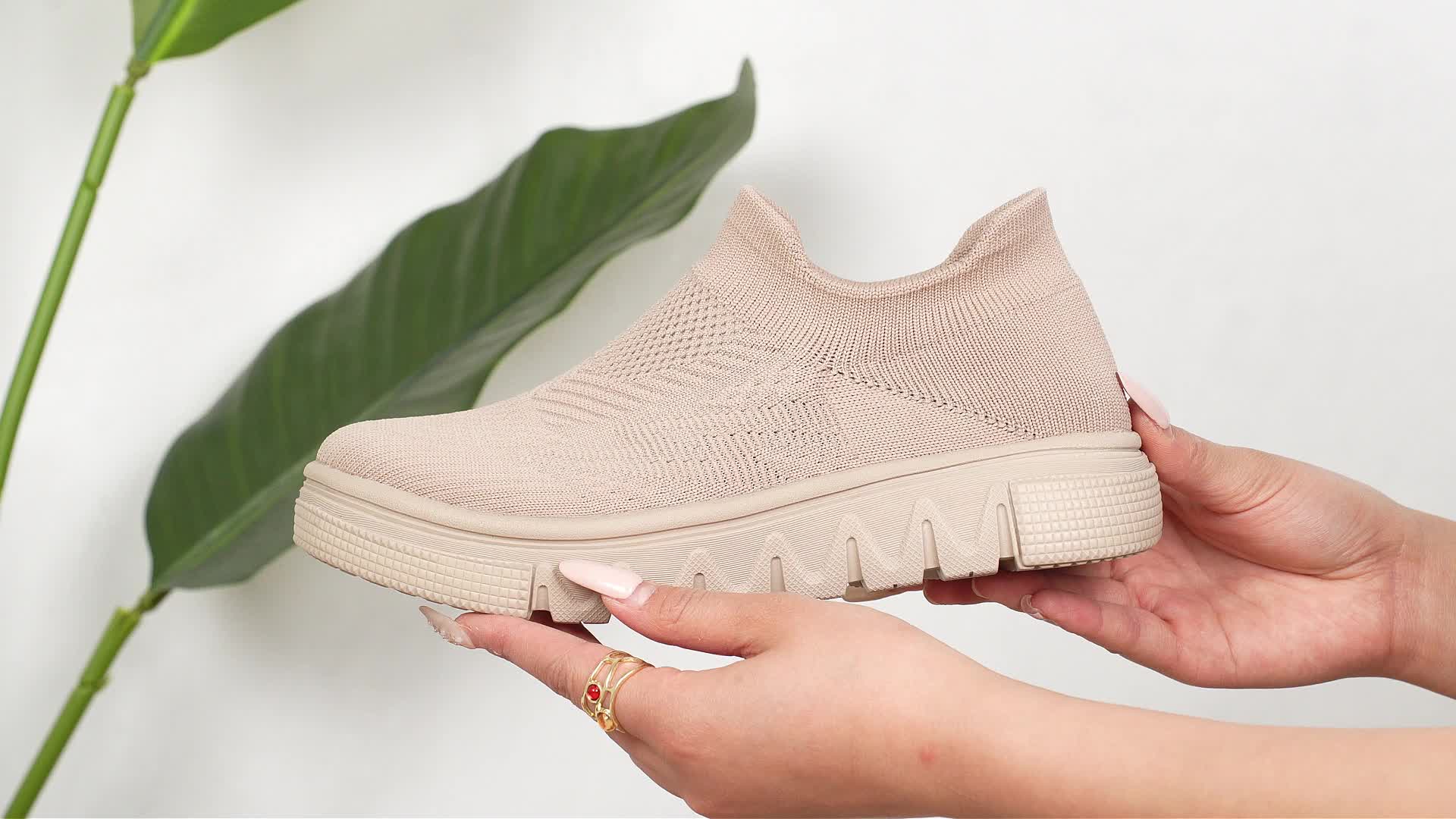 Wide Platform Walking Shoes for Casual Use