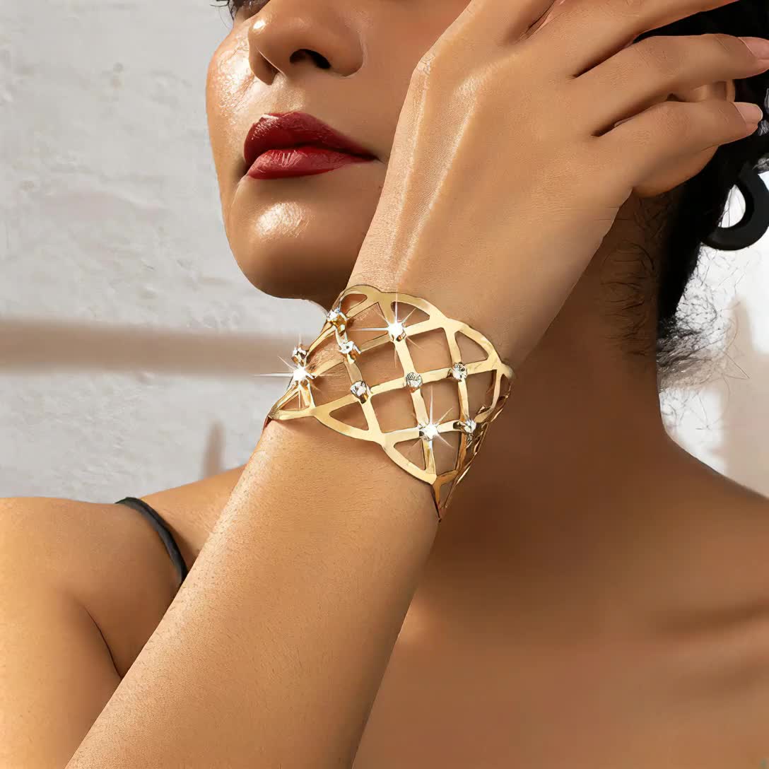 Women's Stylish Hollowed-Out Open Bangle Inlaid with Rhinestones
