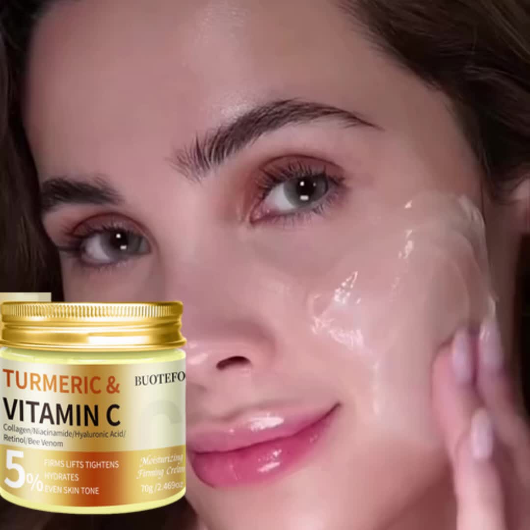 Turmeric and Vitamin C Facial Moisturizer for Deep Hydration