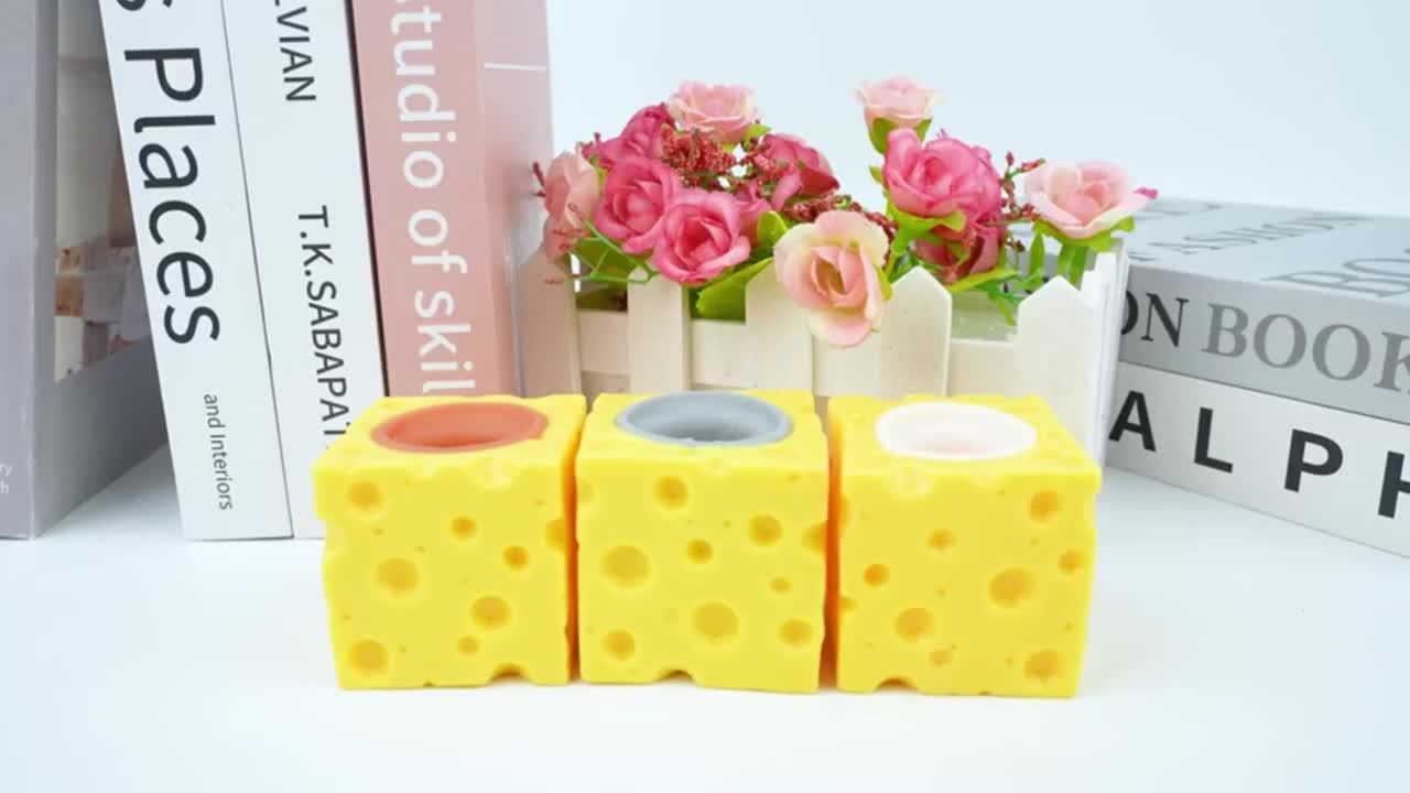 Adorable Mouse Cheese Block Squeezable Toy, 2pcs