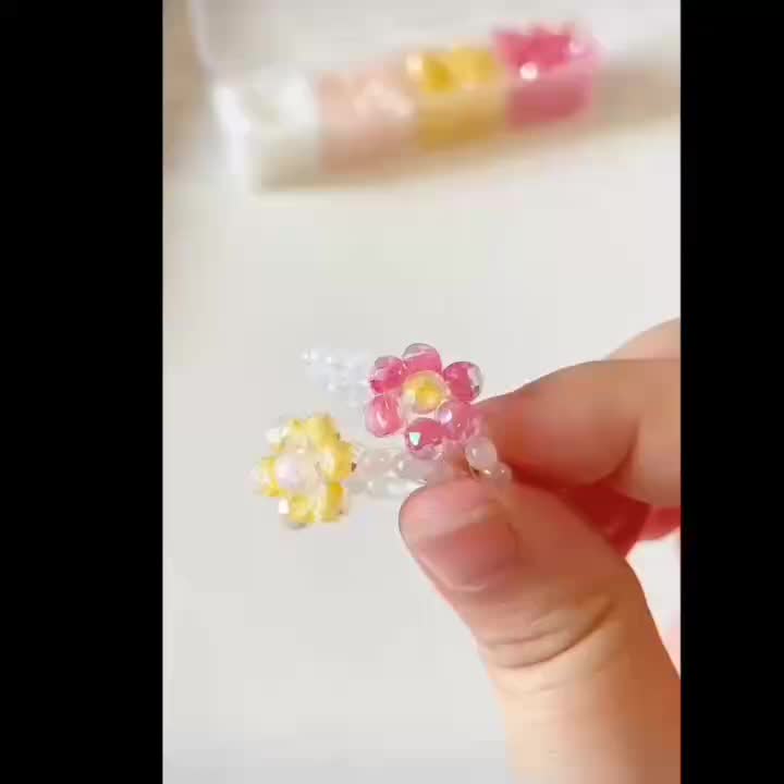 Women's Adjustable Elastic Cord Flower Shape Ring with Crystal
