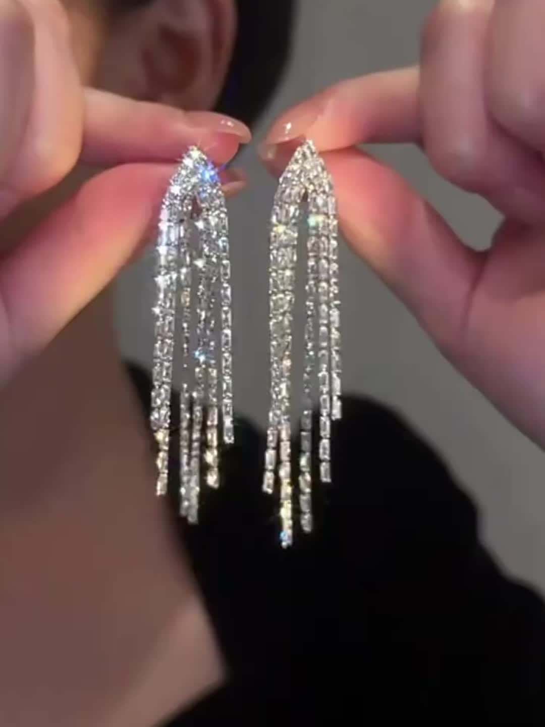 Women's Luxurious Cubic Zirconia Tassel Design Copper Earrings