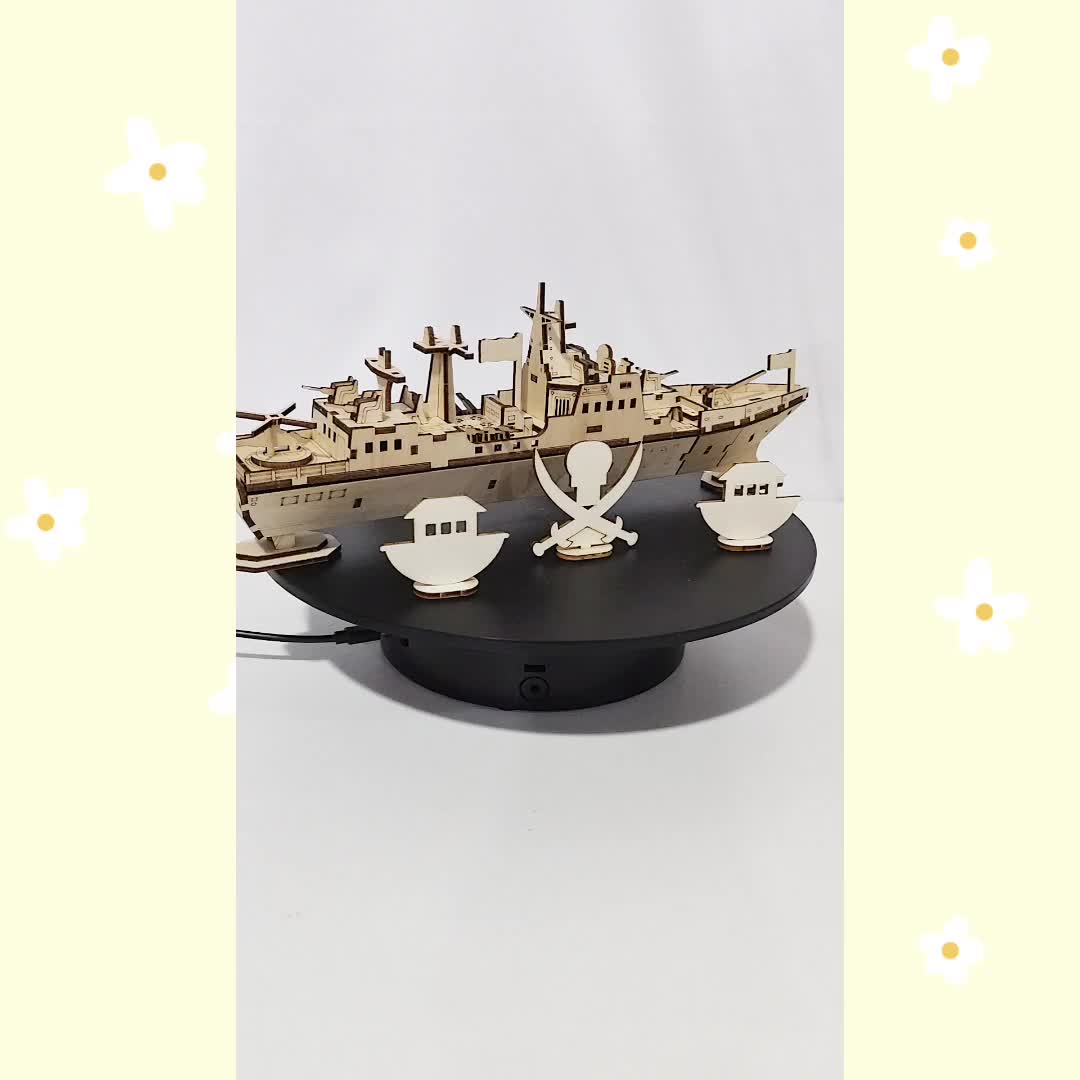 3D Wooden Ship Puzzle Assembly Set, Featuring Boat and Pirate Skull Figurines