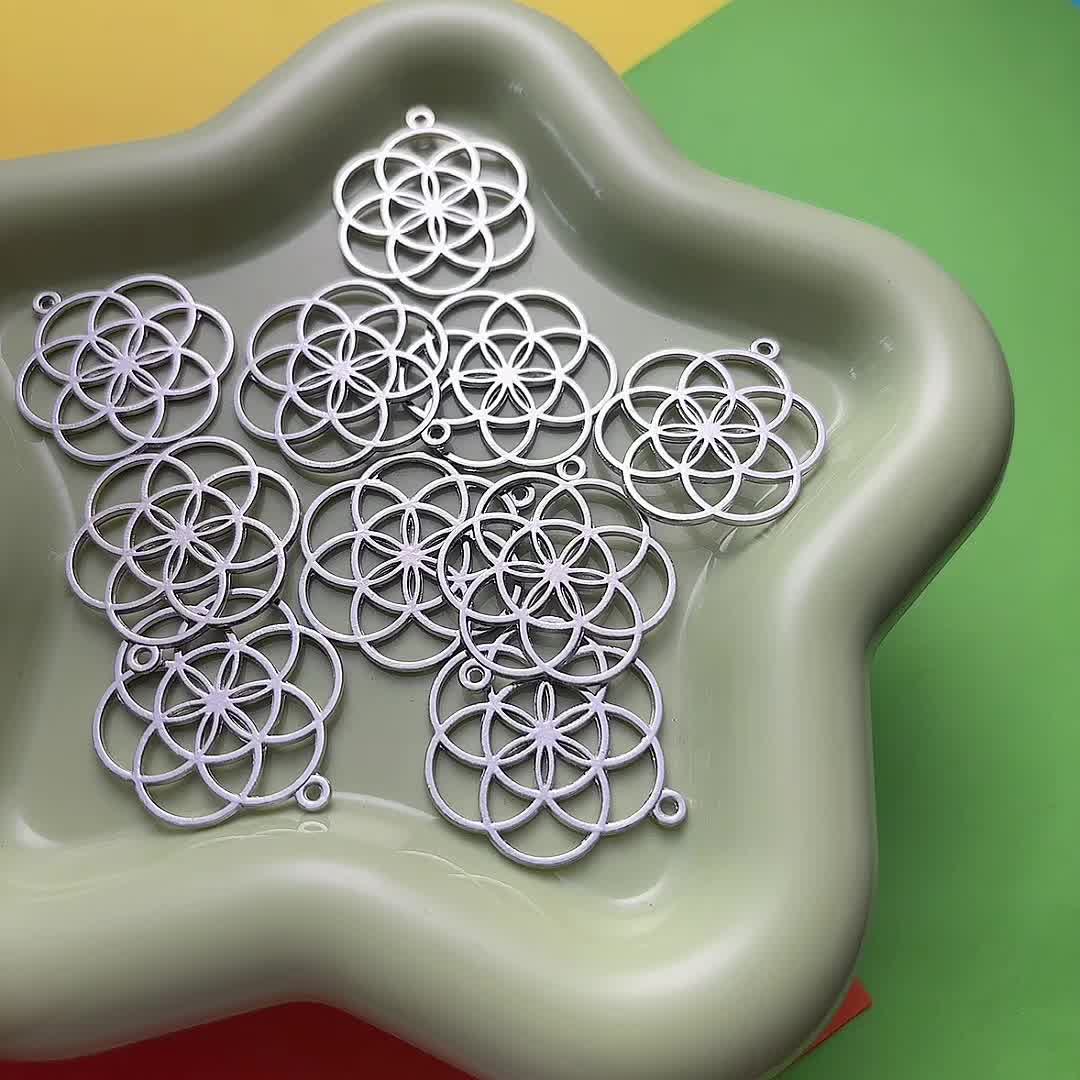 10pcs Set of Life Flower Pendant for DIY Jewelry Making
