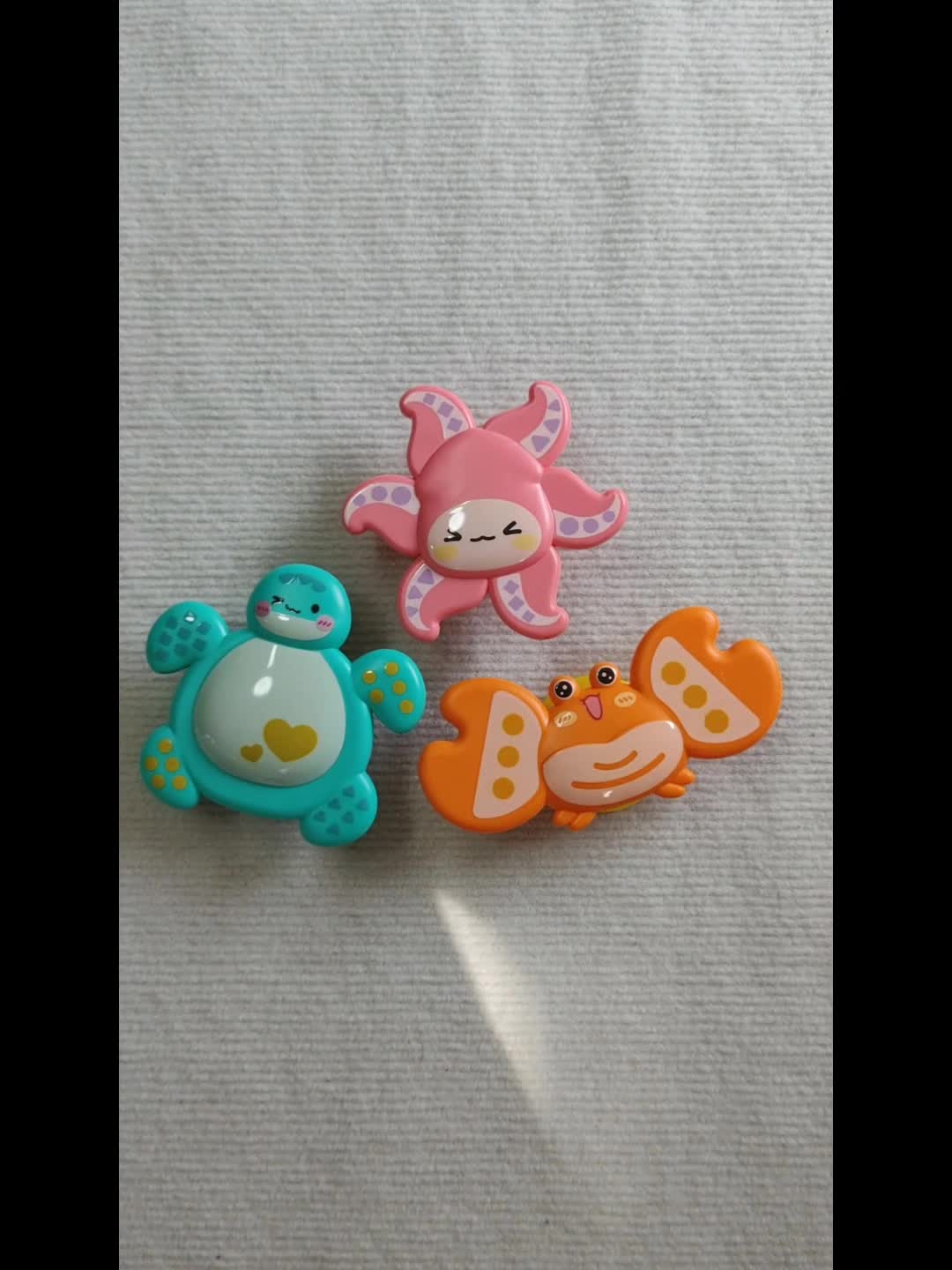 Brain Teaser Spinning Toy with Ocean Animal Suction Cups