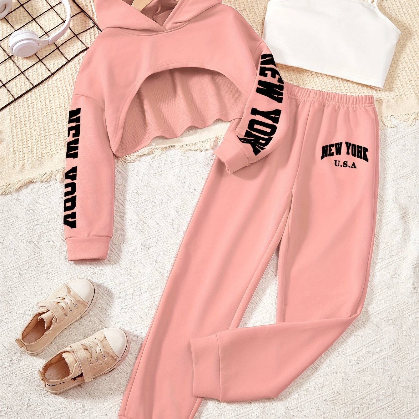  Crop Tops for Teen Girls Hoodies Two Piece Outfits Tracksuit  Activewear Kids Cute Long Sleeve Sweatshirts Sweatpants Beige, 5-6 Years:  Clothing, Shoes & Jewelry