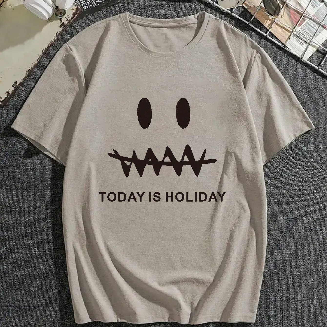 Men s casual today is holiday face graphic print round neck t shirt