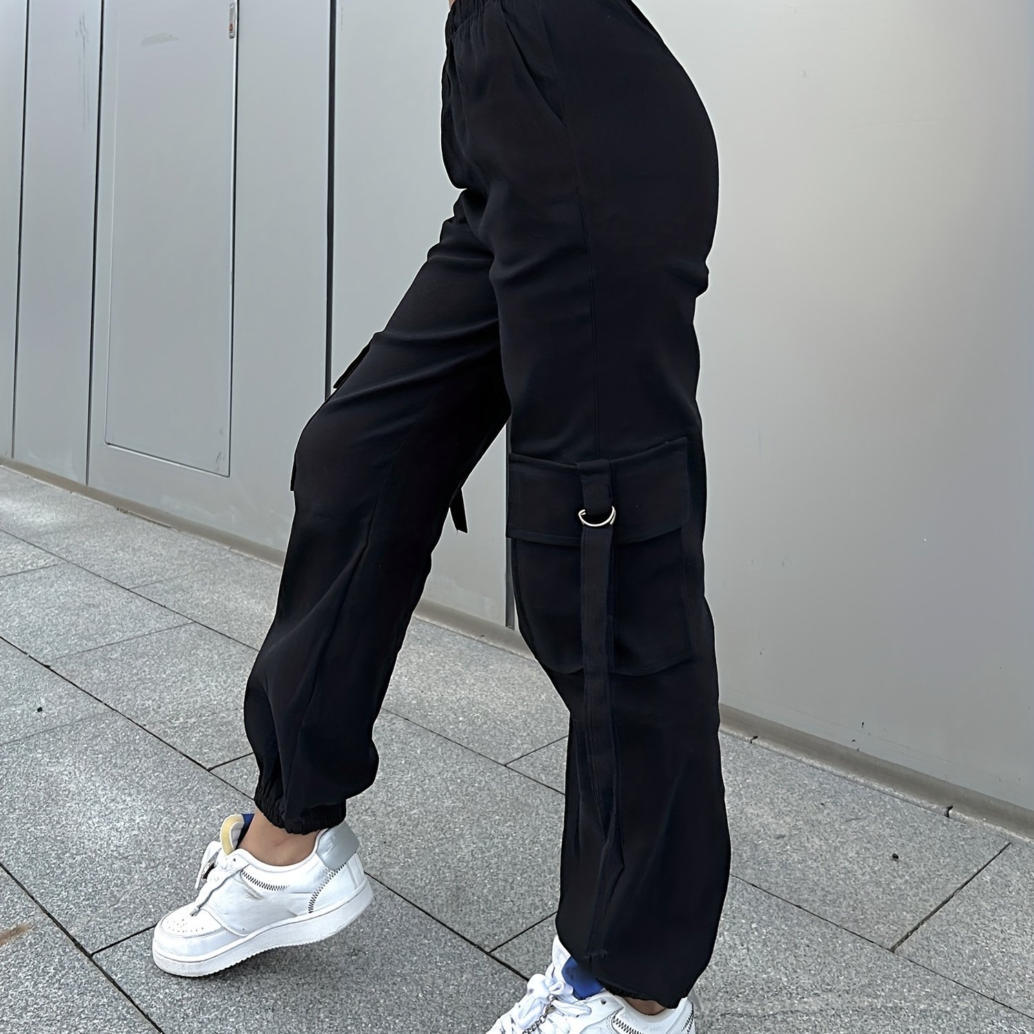 Image of Y2k Style Women's Pants With An Elastic Waist, Featuring Multiple Pockets, High-waisted Design, Trendy , Metal , , Loose Fit, Suitable For Commuting, And Casual Wear