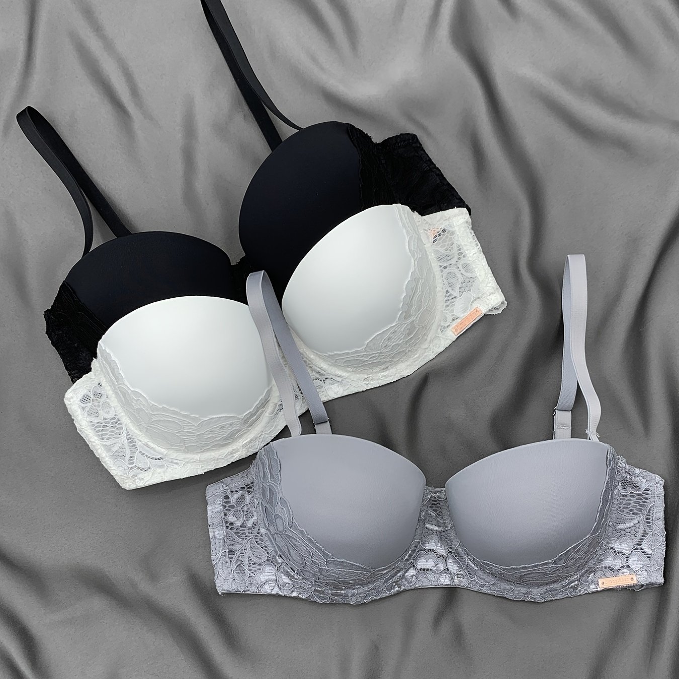 Intimo e Arredo Casa | Set di 3 reggiseno COMFORTISSE push up bra spalline  scollo V nero bianco beige 225437623085 Acquista ora | Intimo e Arredo Casa