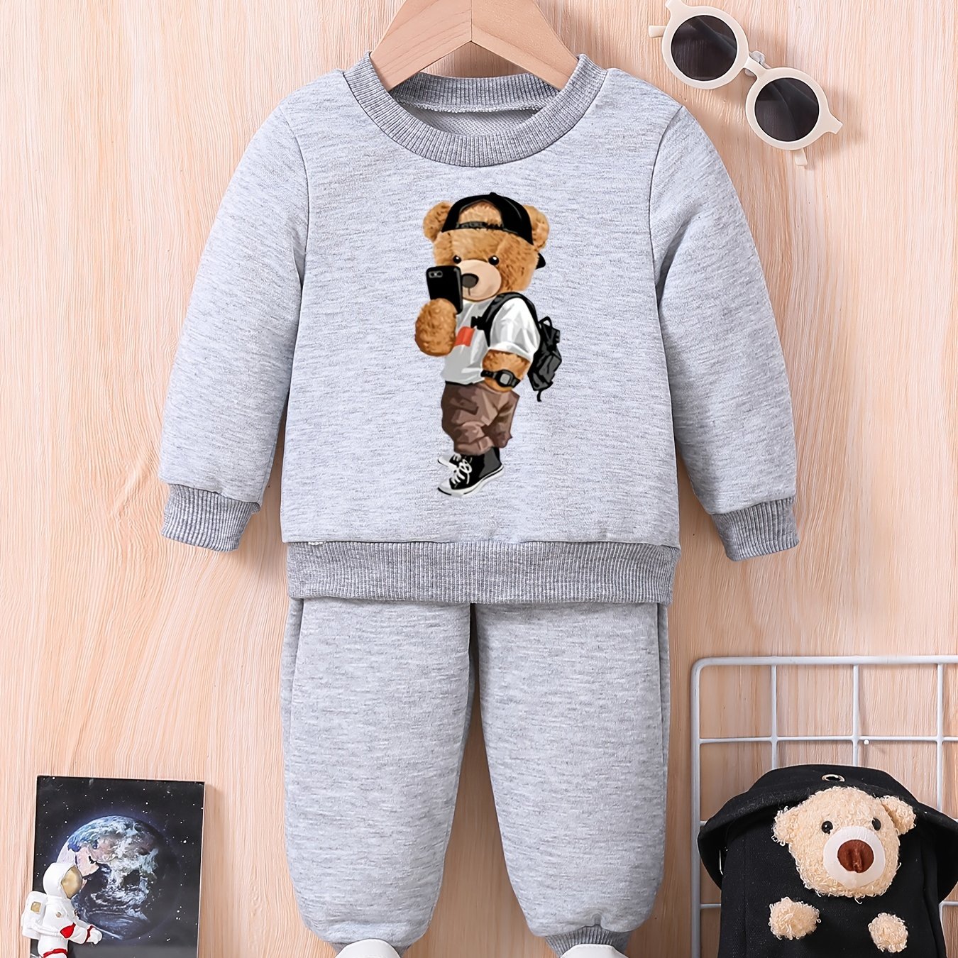 Super Cute Parent Child Matching Outfit: Soft And Warm Autumn/Winter Bear  Couple Sweaters YQ230928 From Sts_013, $35.09