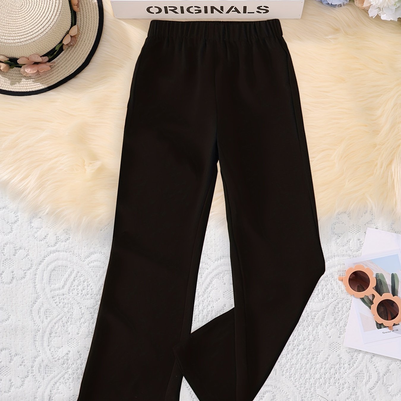 Conjunto De Dos Piezas Para Niñas Pequeñas, Pantalones Acampanados  Informales, Cintura Elástica Con Gráfico De Corazón Para Primavera Y Otoño