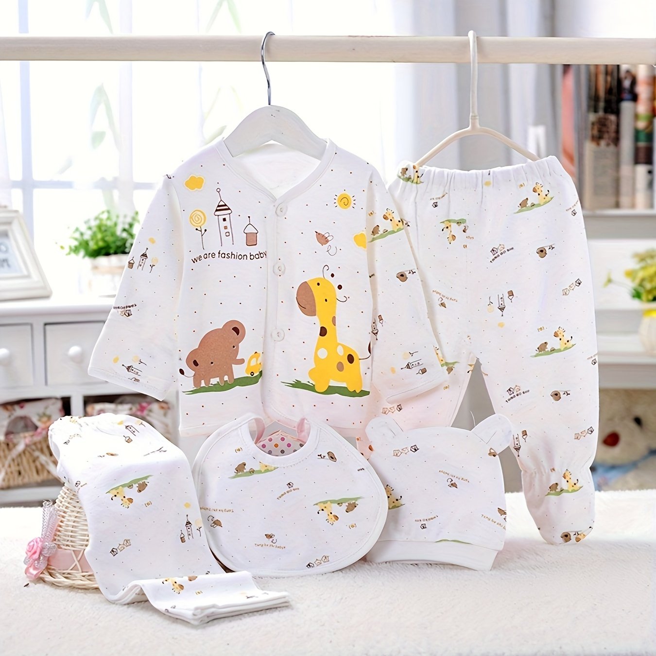 Newborn Baby Clothing Underwear Set Newborn Baby Going Out Suit 0-3 Months Baby Set Boys And Girls Baby Supplies Bag Five-piece Set Set, For Outdoor