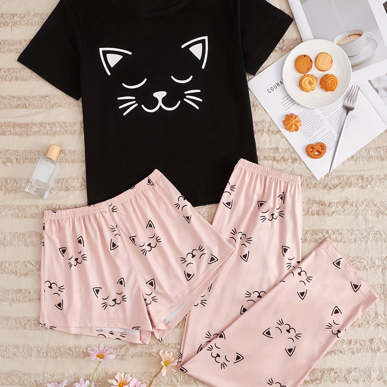 YIJIU Women's Cute Cartoon Cat Sleepwear Short Sleeve Top Pants Pajama Set  : : Clothing, Shoes & Accessories
