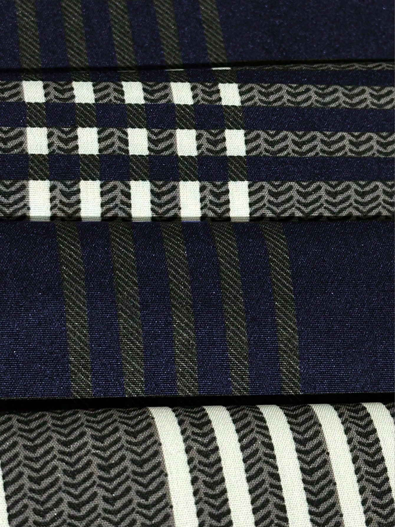 Ropa de Hombre, Camisas de Fiesta para Hombre, Ropa de Invierno para Hombre. Estilo Casual de Negocios Maduro, Elegante y con Estilo. Trajes de Fiesta, Trajes para Citas, Trajes de Navidad.