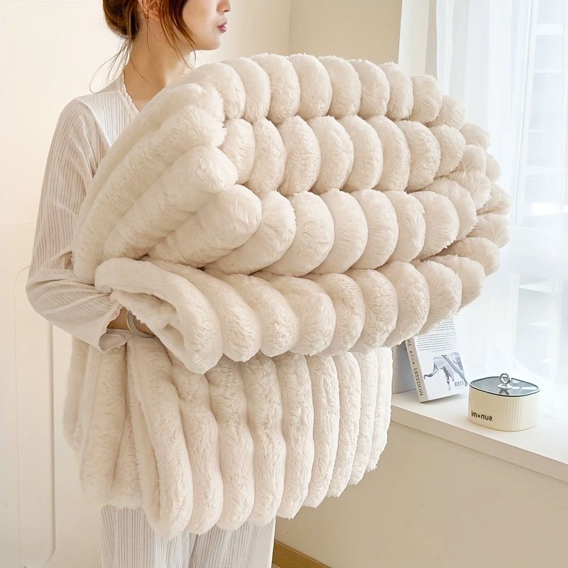 imagen del artículo 1 manta para cama suave y cómoda de microfibra, regalo de alta calidad para Halloween y Navidad, perfecta para dormitorio, sofá, oficina y uso en todas las estaciones