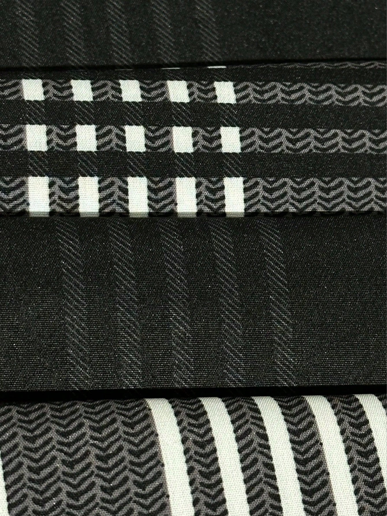 Ropa de Hombre, Camisas de Fiesta para Hombre, Ropa de Invierno para Hombre. Estilo Casual de Negocios Maduro, Elegante y con Estilo. Trajes de Fiesta, Trajes para Citas, Trajes de Navidad.